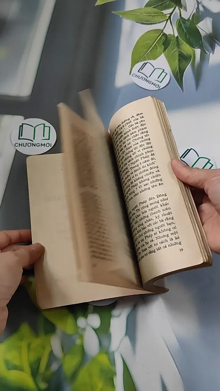 [MIỄN PHÍ BỌC SÁCH] [XƯA] Vị Thượng Khách Đến Paris Về Hà Nội (1991) - Nguyễn Thế Kỷ & Nguyễn Minh San 776061