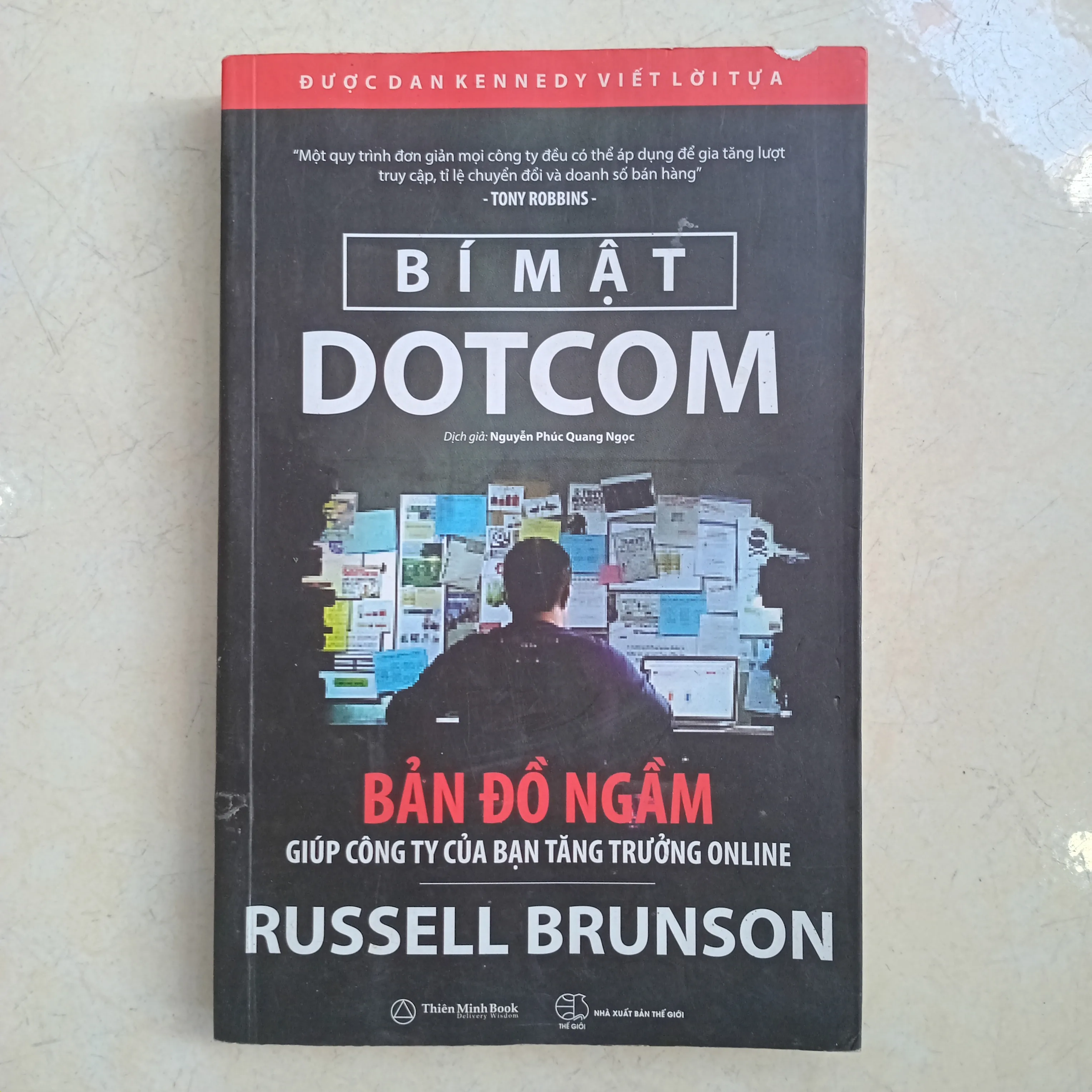 Bí mật Dotcom 📚 by  - Sách Book Cover - Ngọc Hiển Books