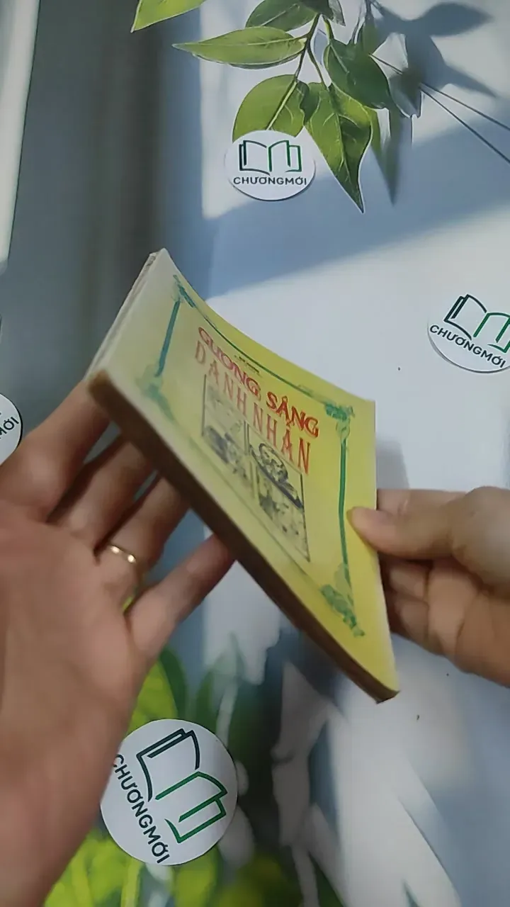 [XƯA] Gương Sáng Danh Nhân - Song Ngữ (1995) - Quế Hương 776049