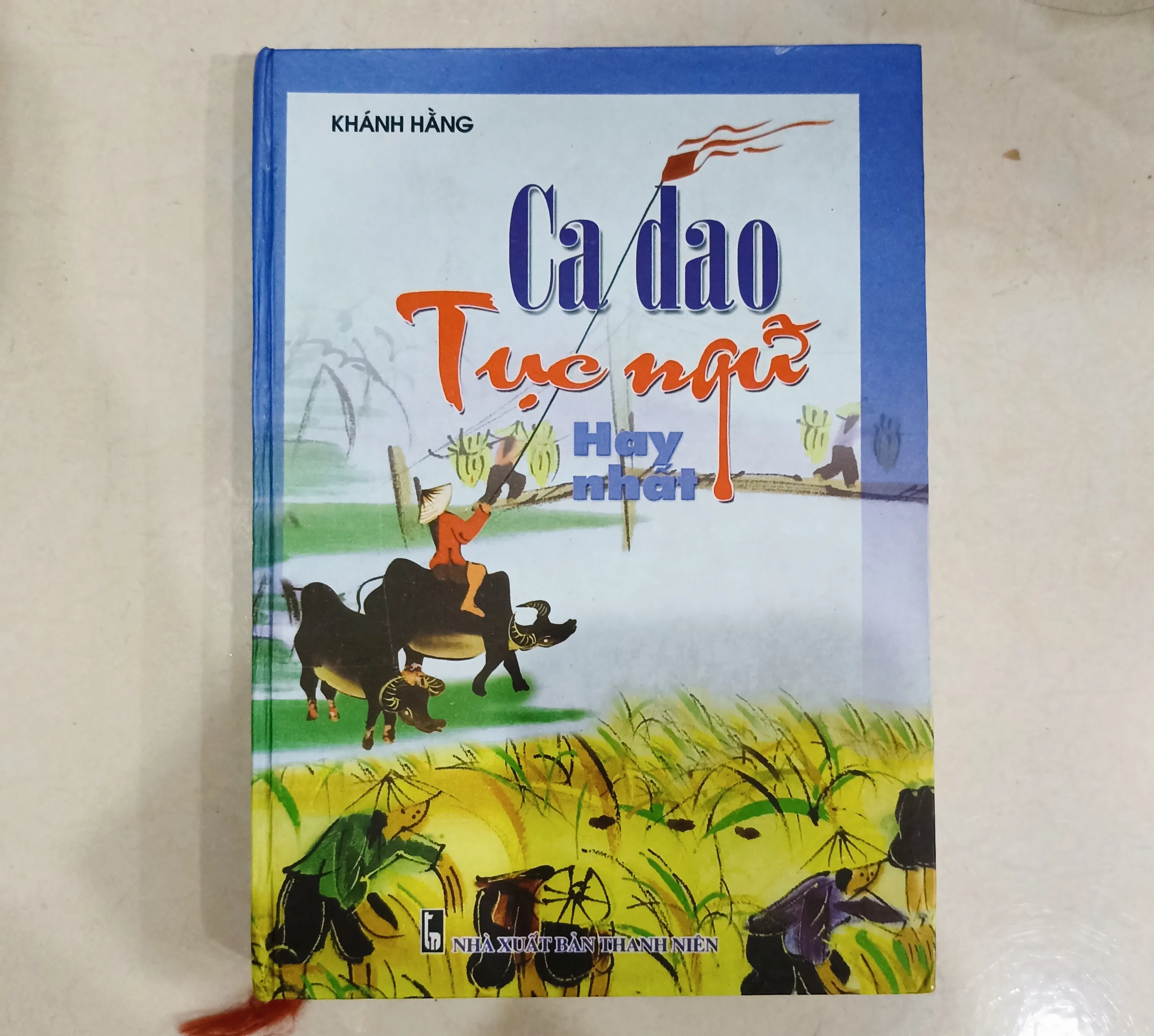Ca dao tục ngữ hay nhất 🌻 by  - Sách Book Cover - Ngọc Hiển Books