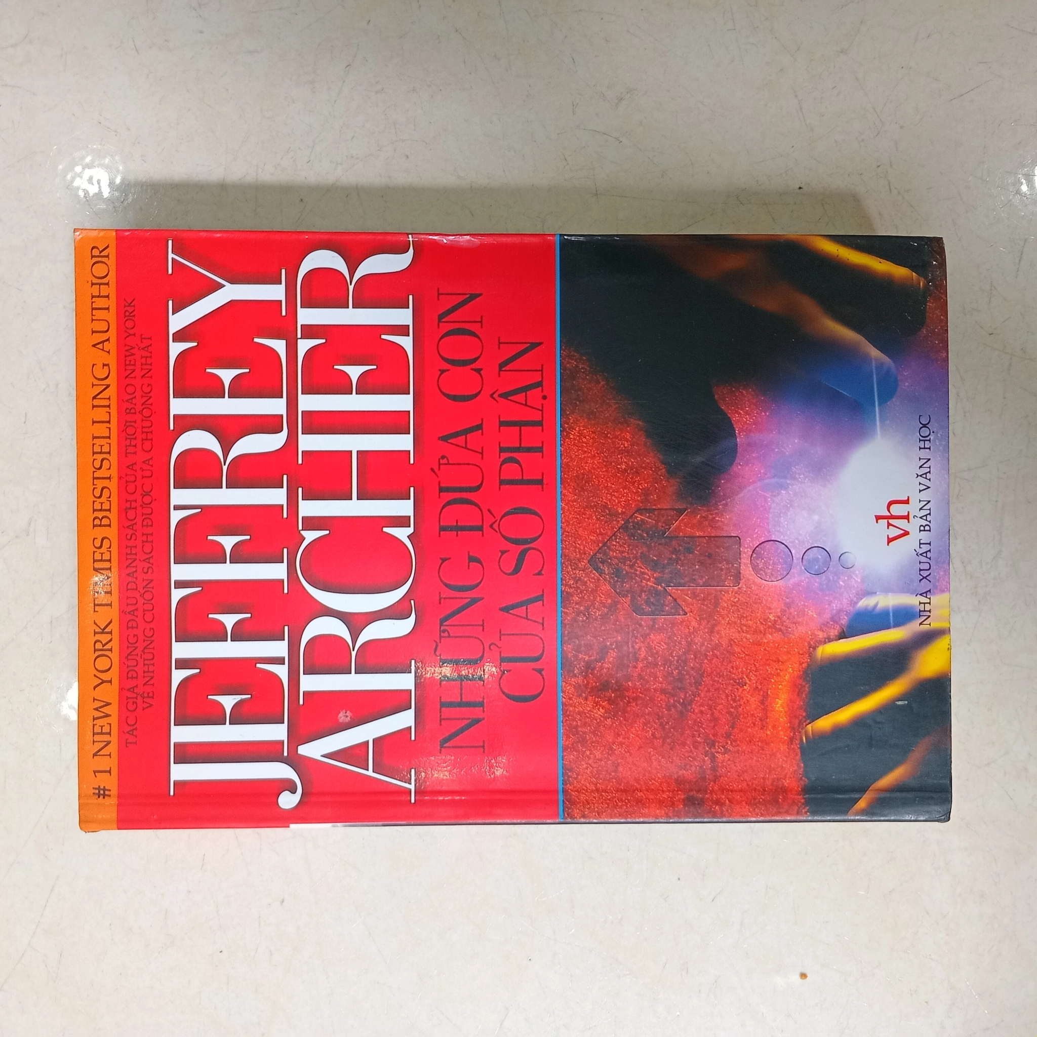 Những đứa con của Số phận 📚 by  - Sách Book Cover - Ngọc Hiển Books