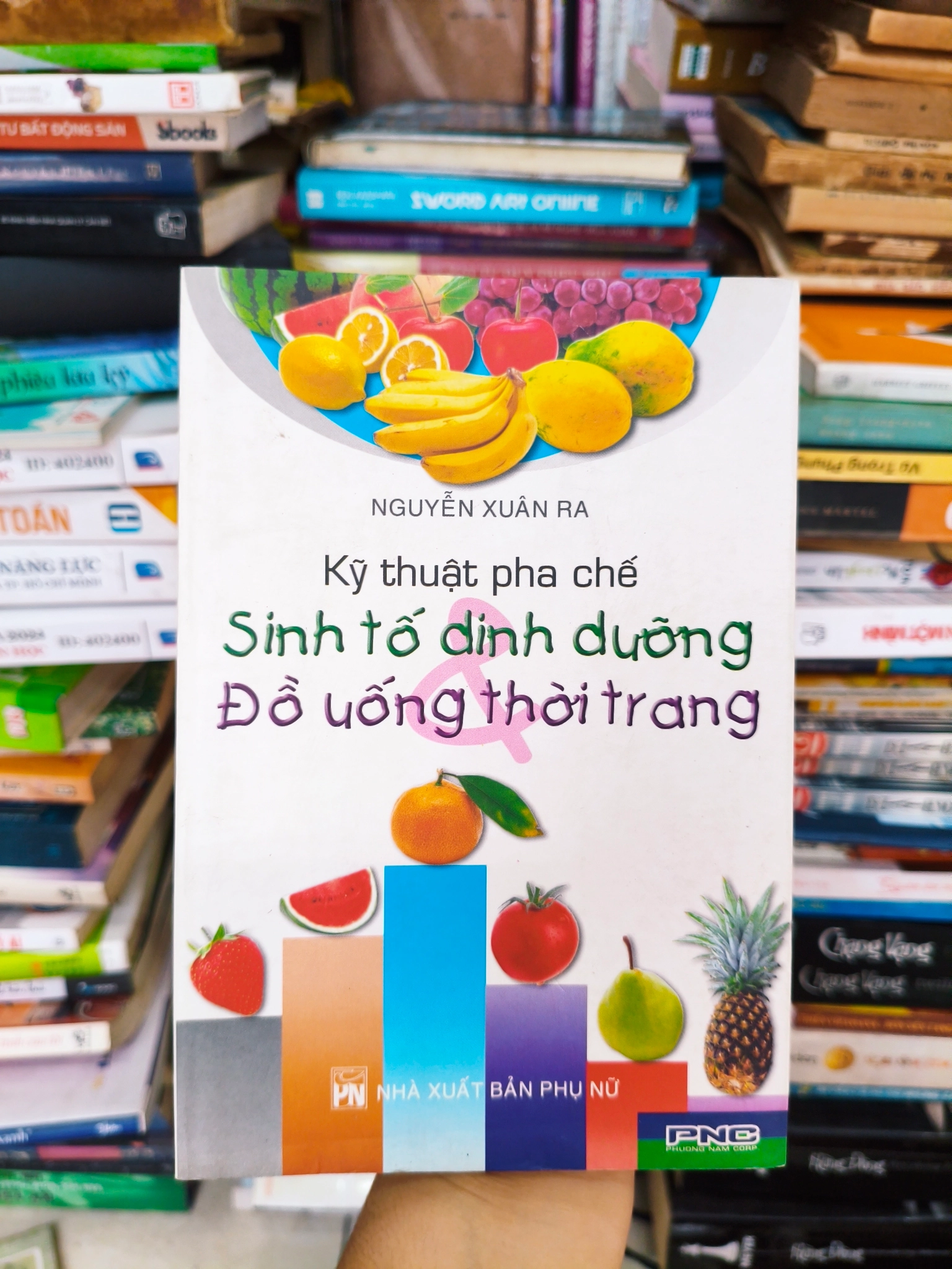 Kĩ thuật pha chế sinh tố dinh dưỡng, đồ uống thời trang 🌱 by  - Sách Book Cover - Ngọc Hiển Books