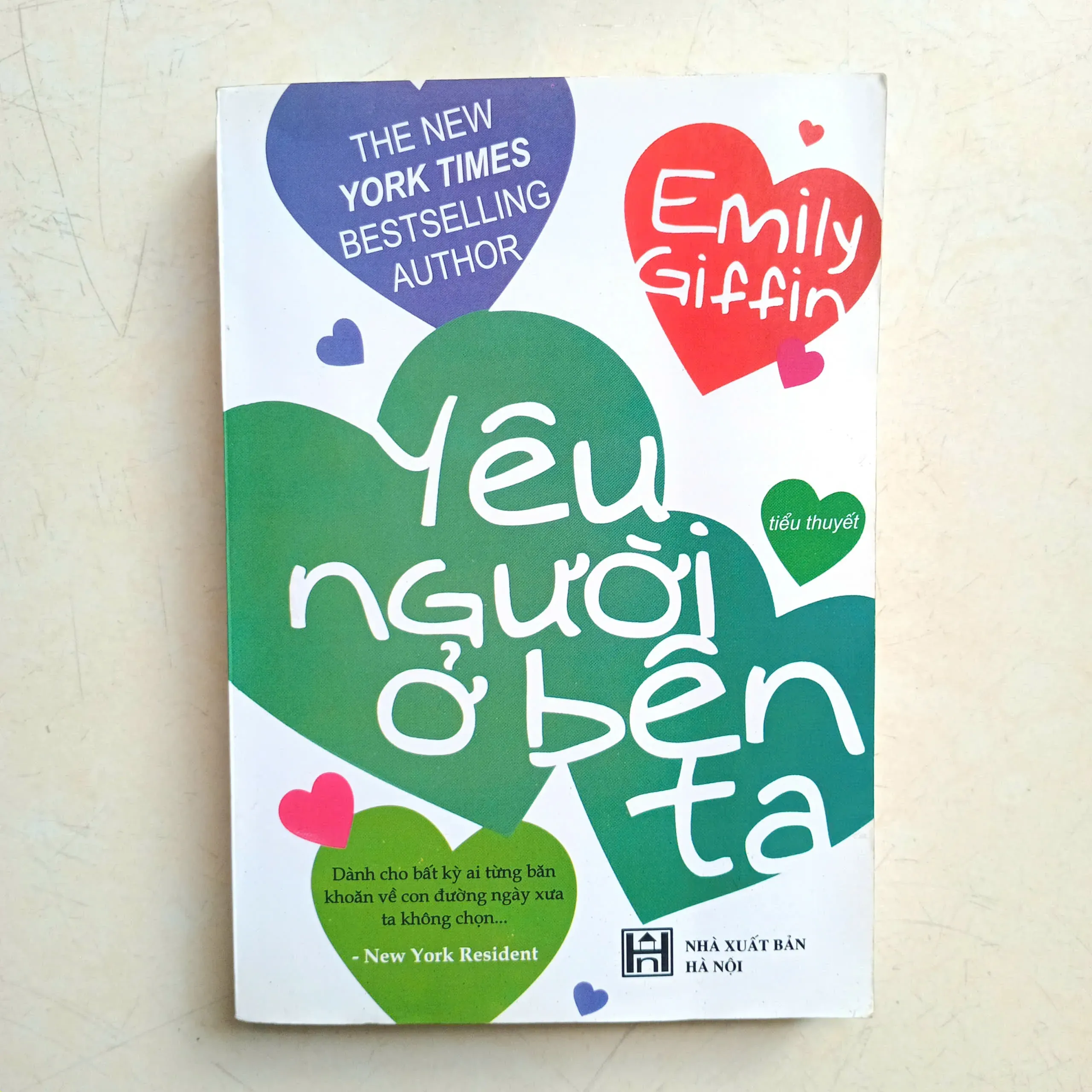 Mua Yêu Người Ở Bên Ta by Không tìm thấy thông tin tác giả trên các nguồn được cung cấp (khả năng là sách cũ, không có ấn bản chuẩn hoặc thông tin tác giả không được ghi rõ) - Sách Book Cover - Ngọc Hiển Books