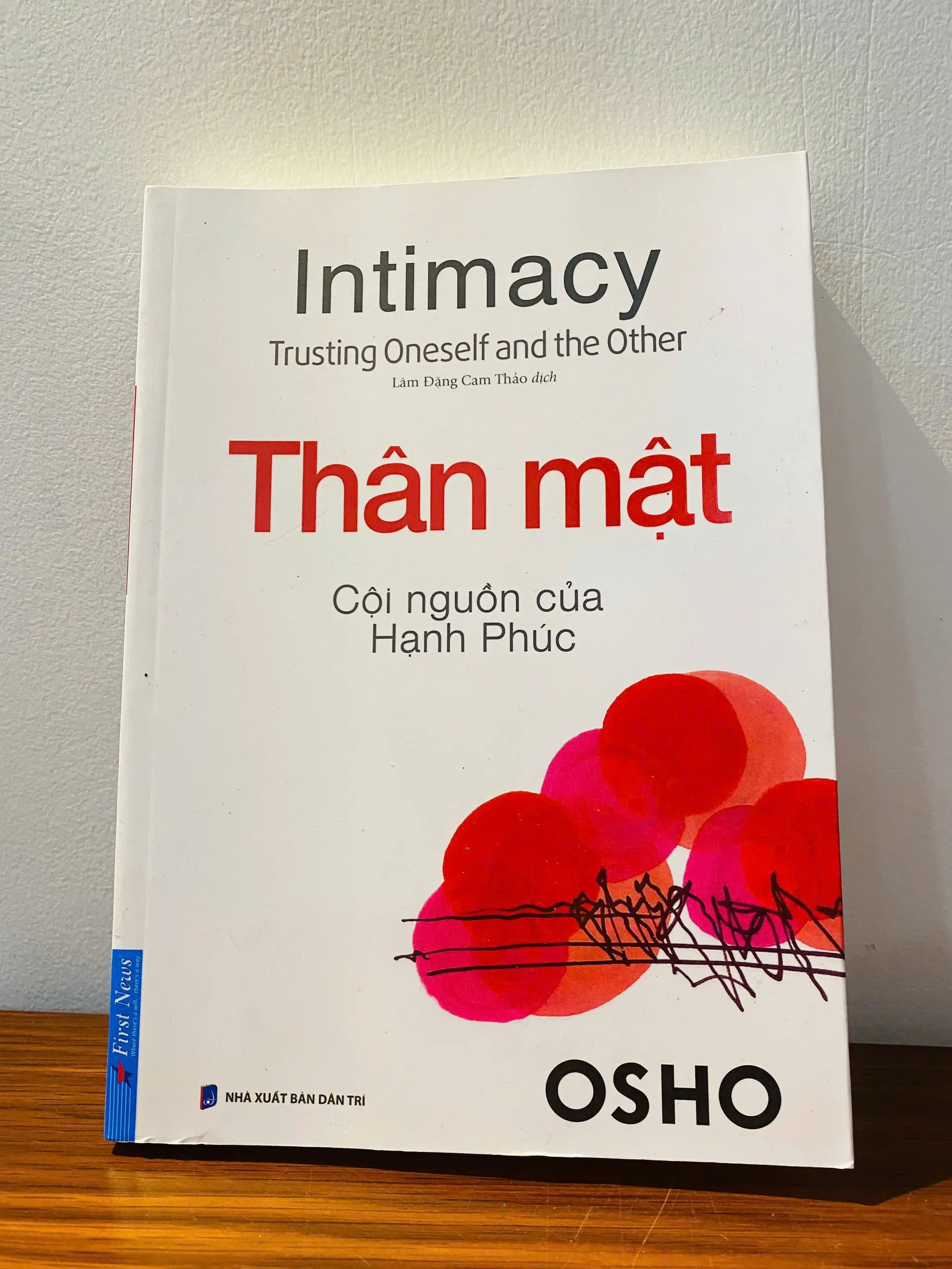 Thân Mật Cội Nguồn Của Hạnh Phúc by  - Sách Book Cover - Ngọc Hiển Books