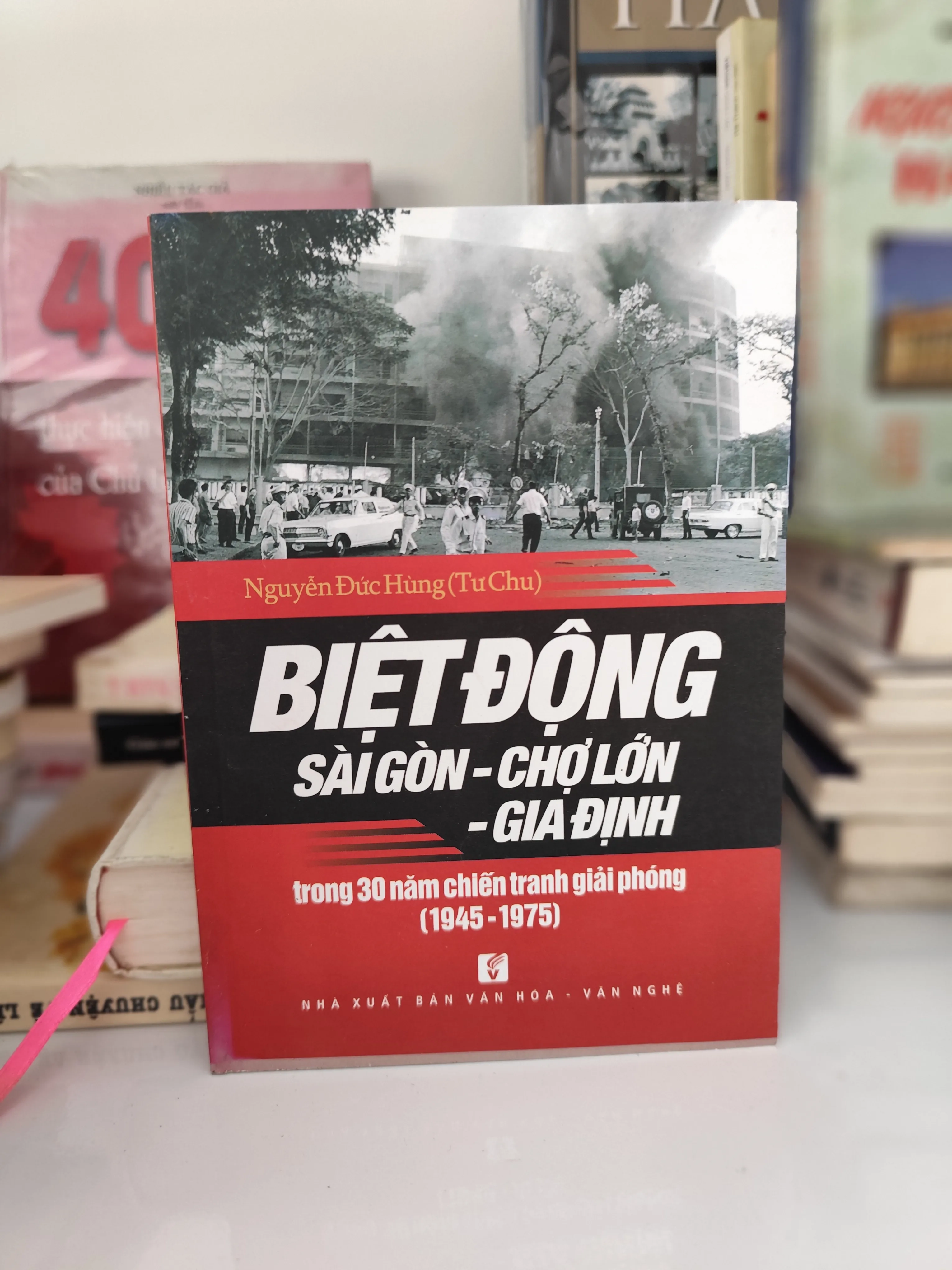 Biệt động Sài Gòn - Chợ Lớn- Gia Định by  - Sách Book Cover - Ngọc Hiển Books