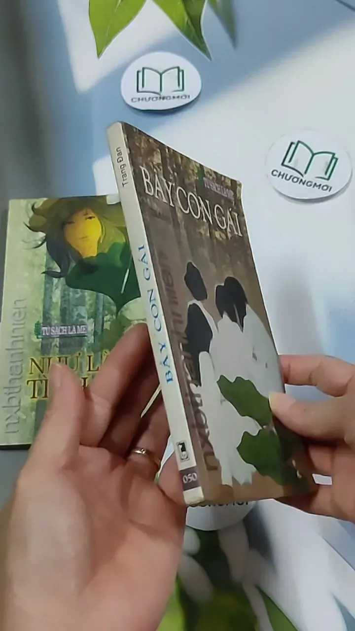 Combo Truyện: Như Là Tình Cờ, Bầy Con Gái (Tủ Sách Lá Me) 703132