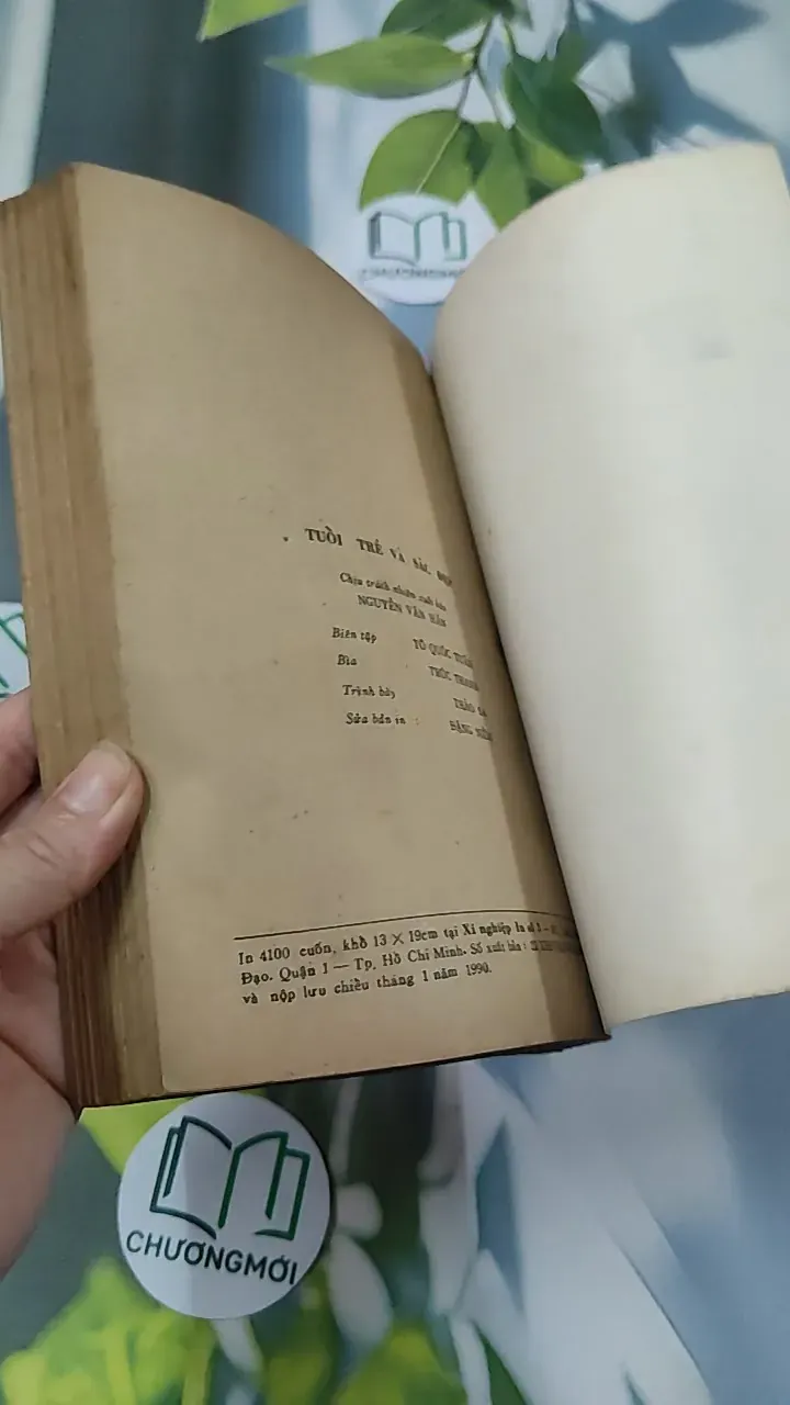 [MIỄN PHÍ BỌC SÁCH] [XƯA] Tuổi Trẻ Và Sắc Đẹp (1989) - BS. Nguyễn Ngọc Bảy 776022