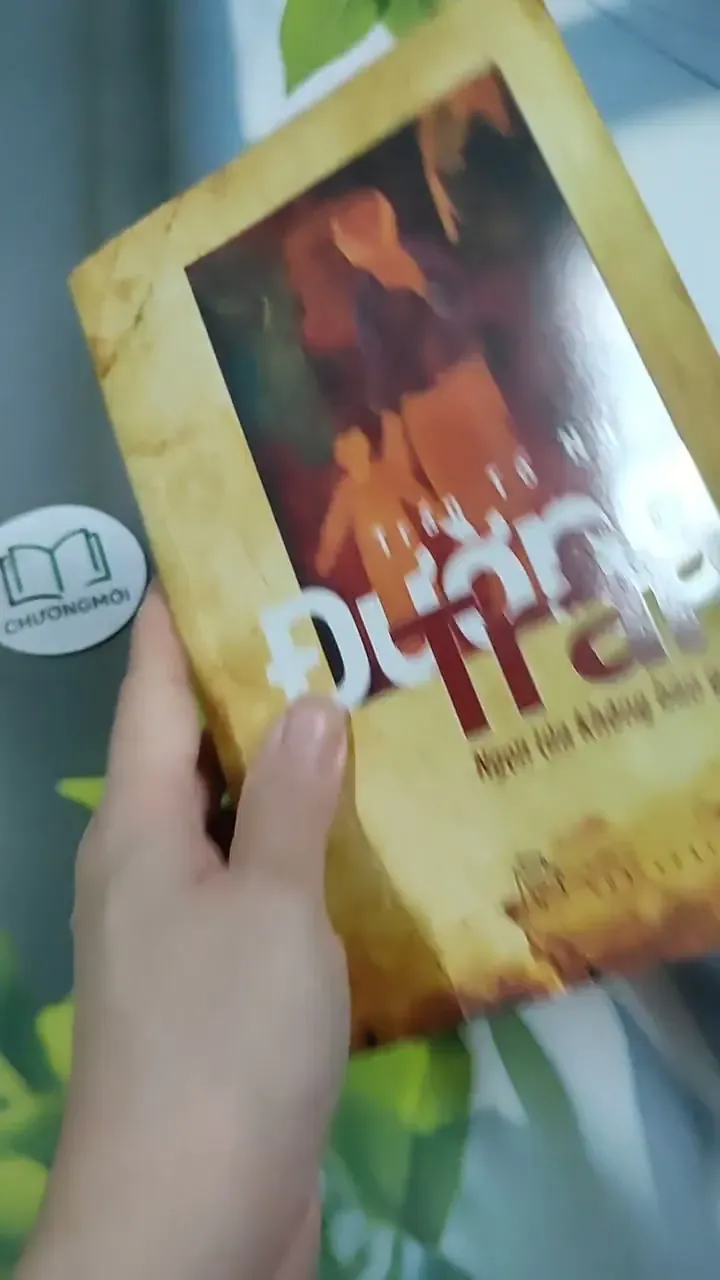 Đường Trần: Ngọn Lửa Không Bao Giờ Tắt - Trần Tố Nga 705659