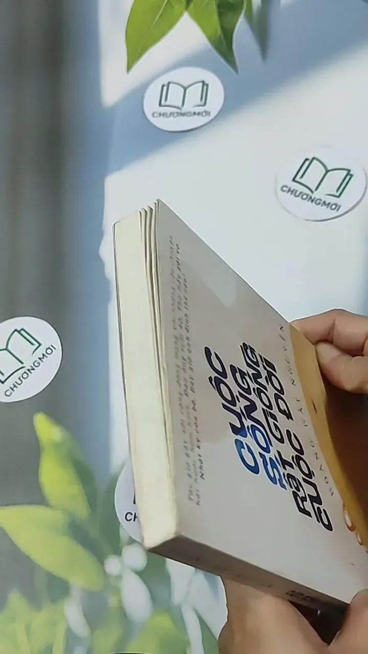 Cuộc sống rất giống cuộc đời 698587