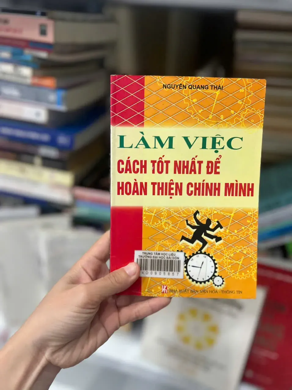Làm Việc - Cách Tốt Nhất Để Hoàn Thiện Chính Mình by  - Sách Book Cover - Ngọc Hiển Books