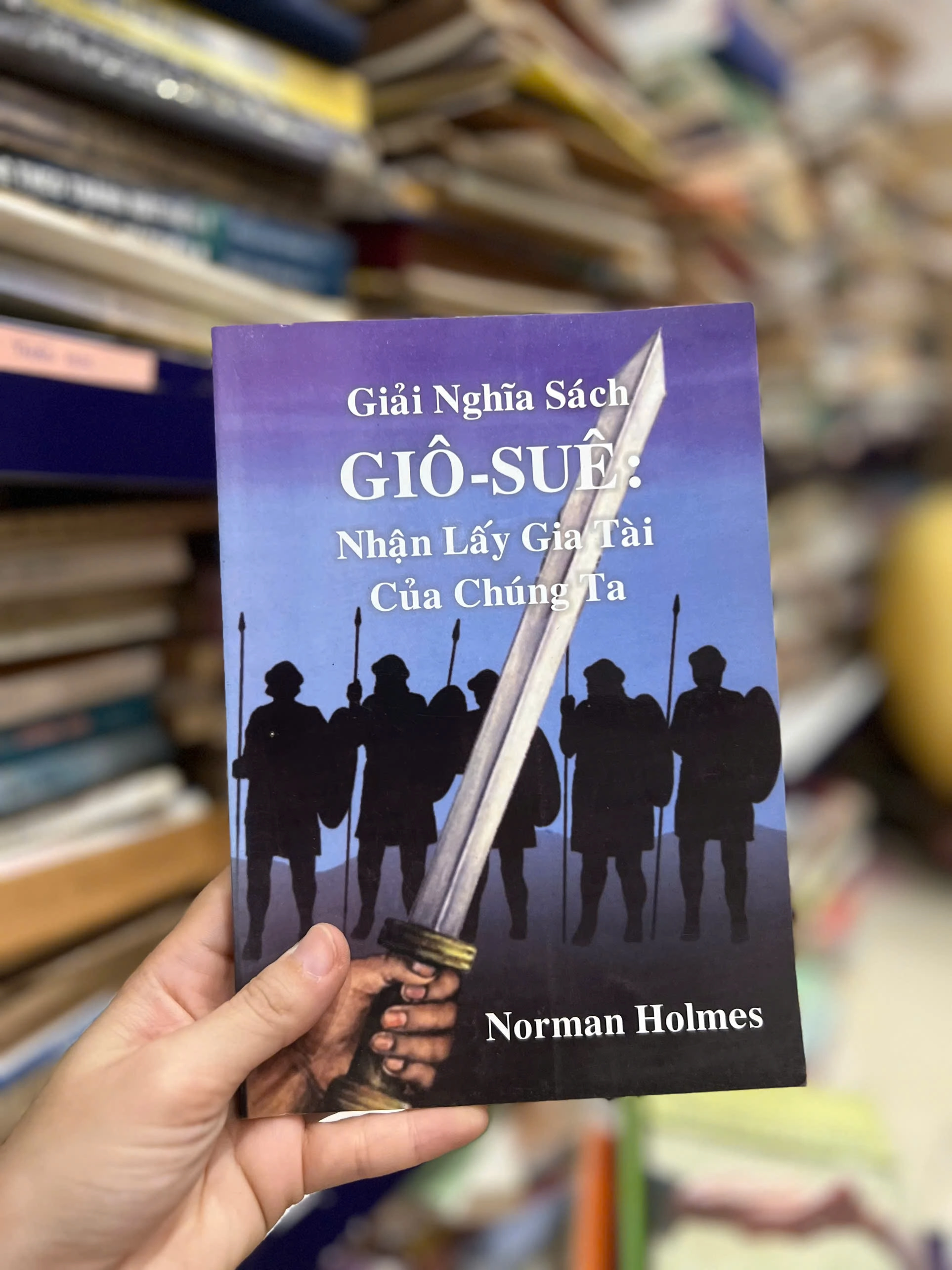 Giải Nghĩa Sách Giô - Suê: Nhận lấy gia tài của chúng ta by  - Sách Book Cover - Ngọc Hiển Books