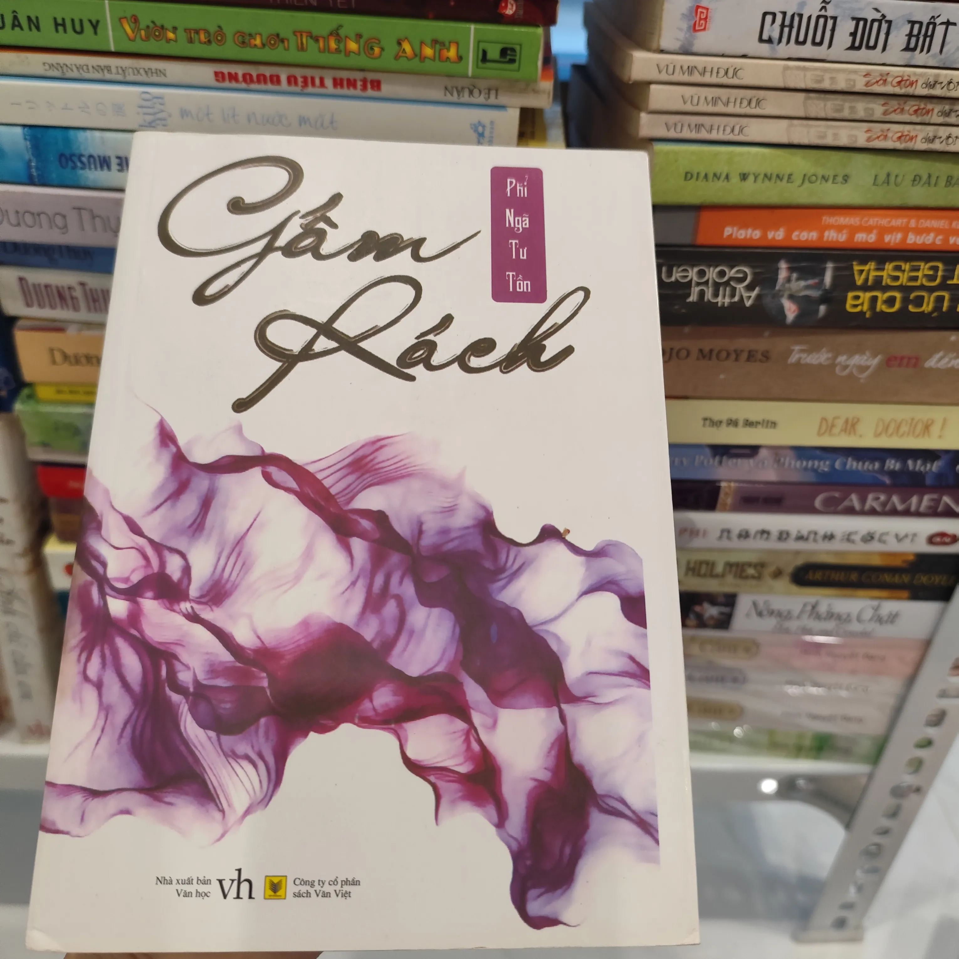 Gấm rách- Phỉ Ngã Tư Tồn by  - Sách Book Cover - Ngọc Hiển Books