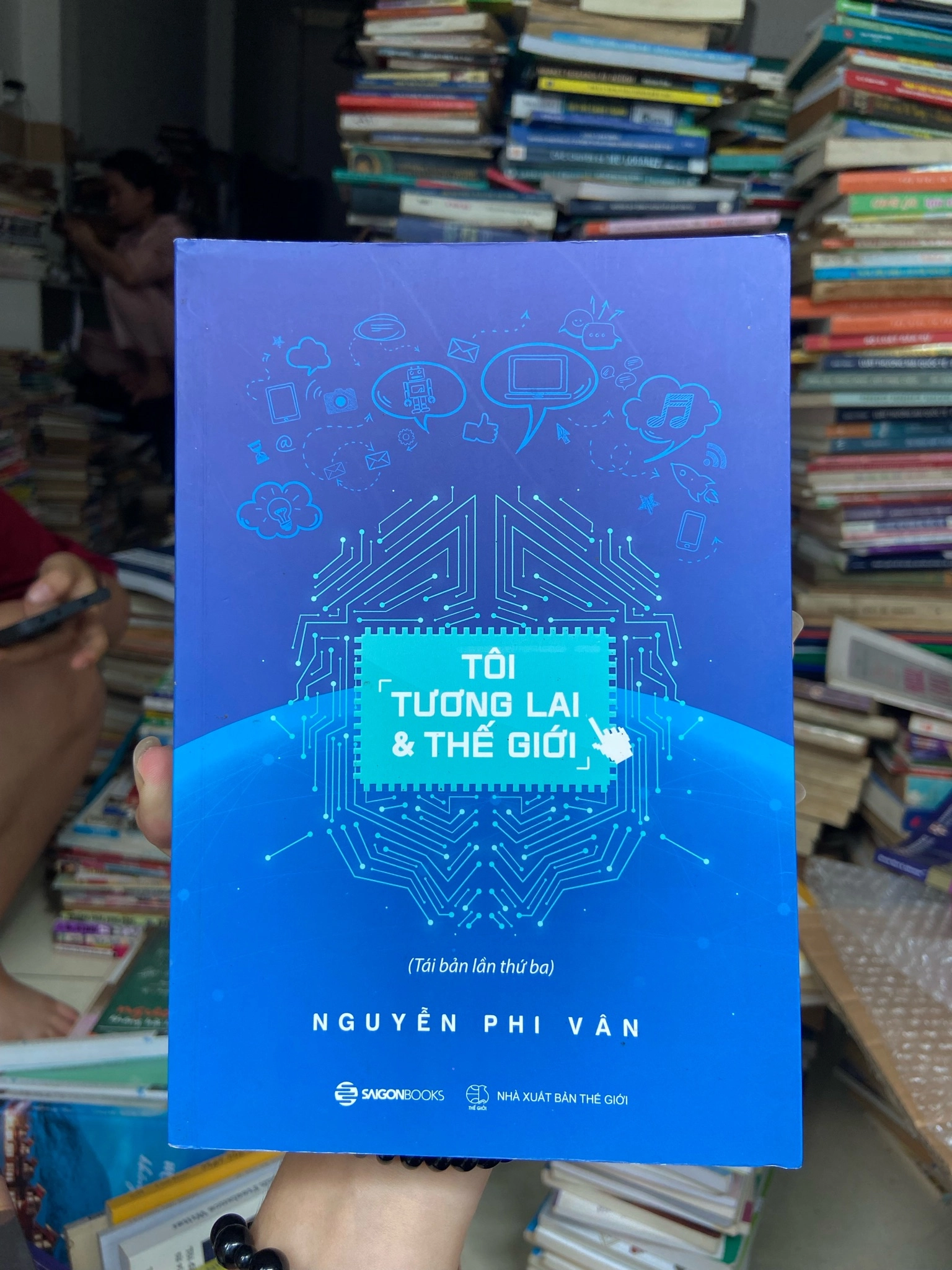 Tôi , tương lai và thế giới ⚖️ by  - Sách Book Cover - Ngọc Hiển Books