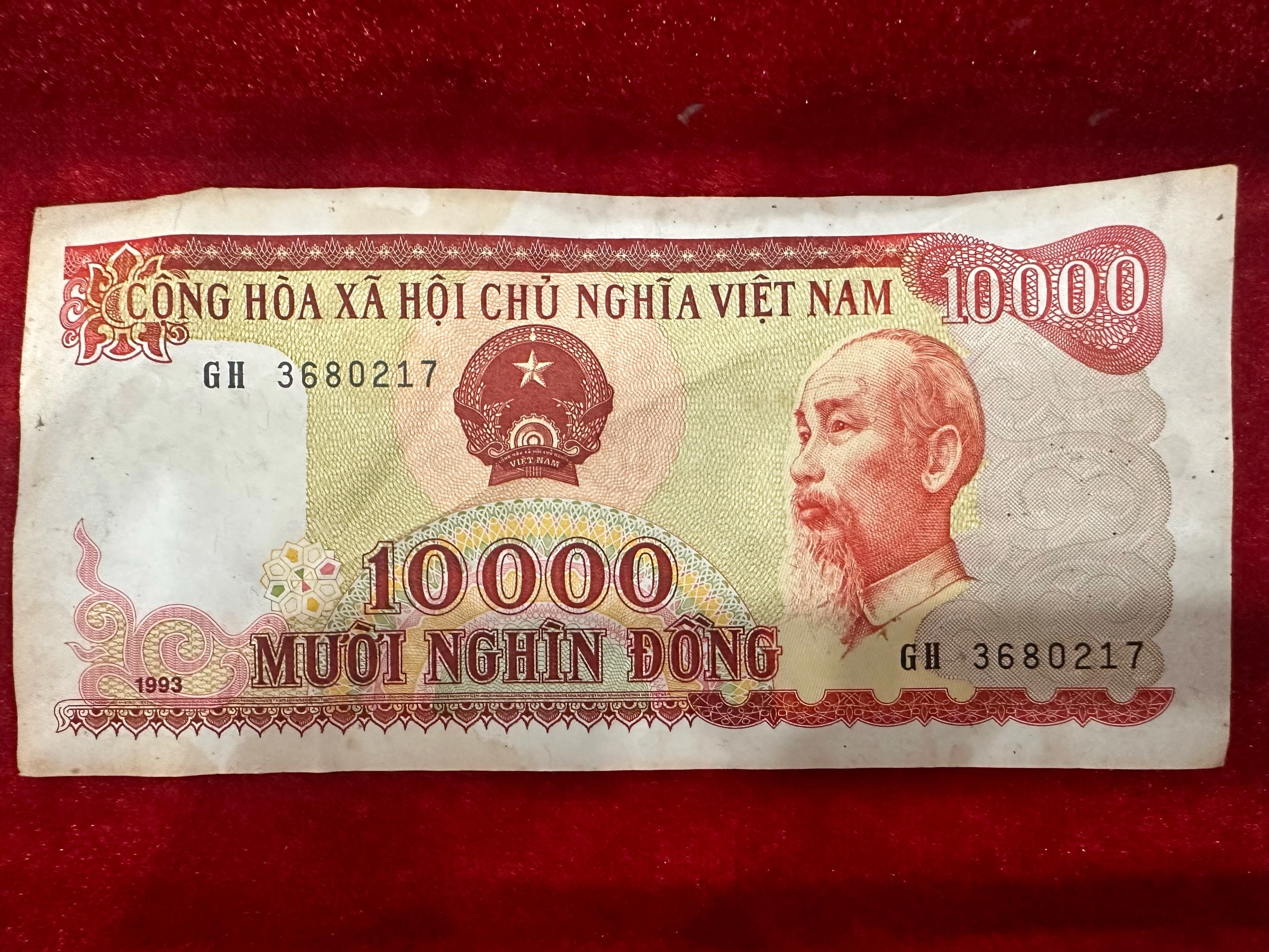 Tờ 10 ngàn năm 1993 sưu tầm xưa by  - Sách Book Cover - Ngọc Hiển Books