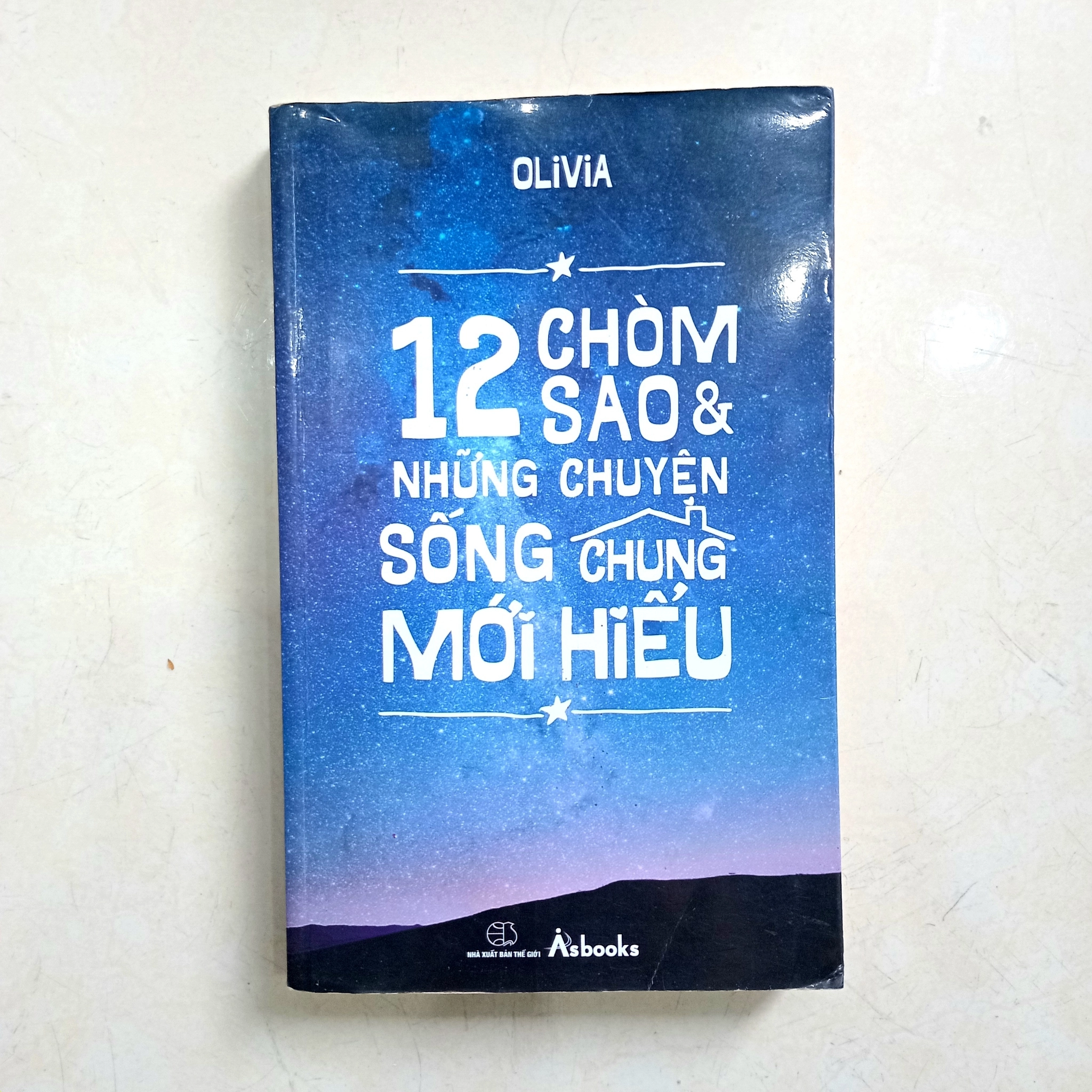 12 chòm sao và những chuyện sống chung mới hiểu 📚 by  - Sách Book Cover - Ngọc Hiển Books