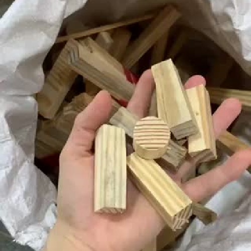 0,5 bao gỗ thông Mỹ vụn 168929