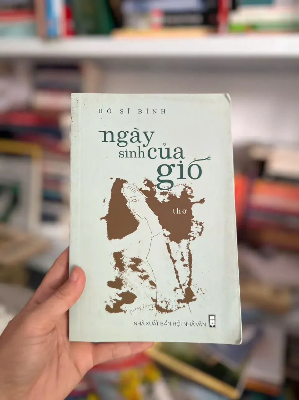 Ngày sinh của gió ⭐ by  - Sách Book Cover - Ngọc Hiển Books