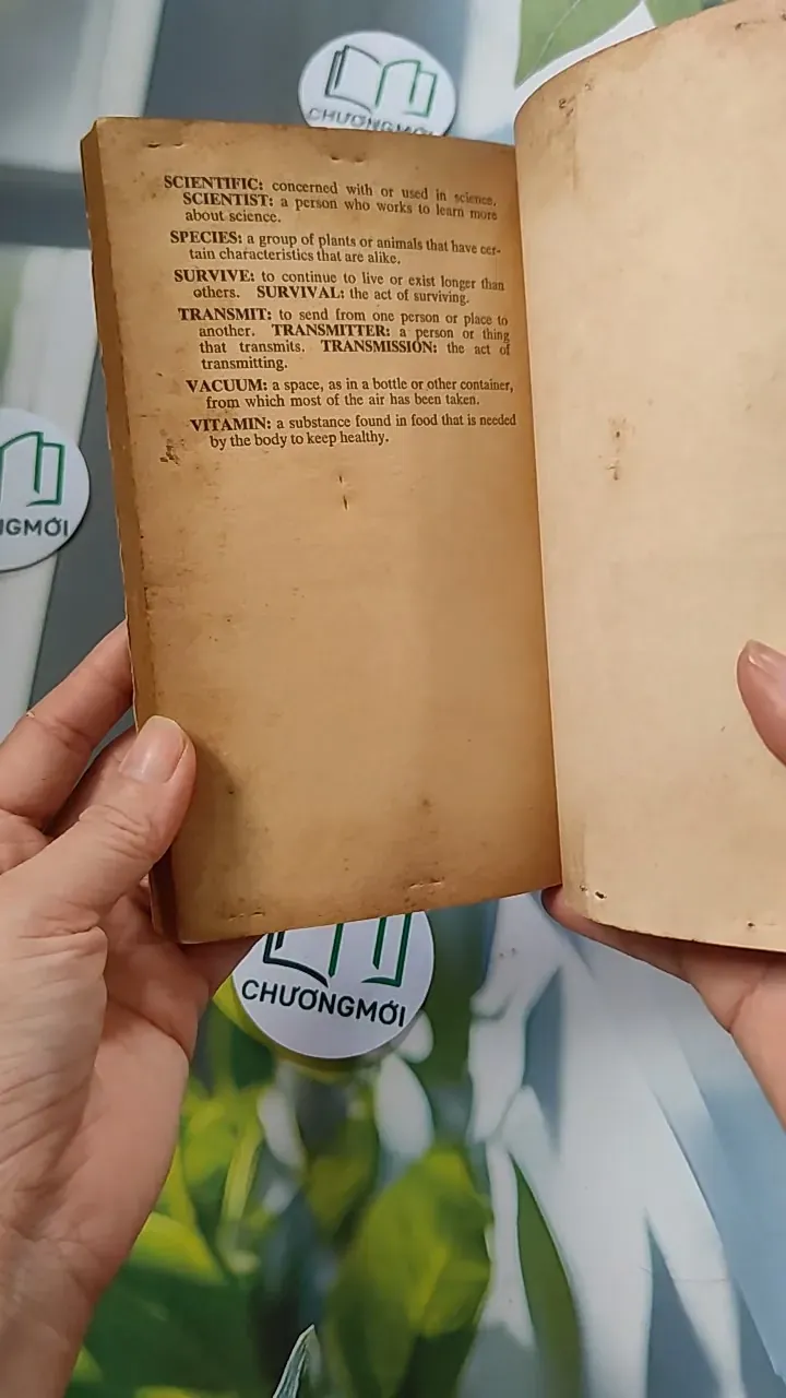 [MIỄN PHÍ BỌC SÁCH] [XƯA] Discoveries in Science: How They Are Made (Ladder Edition) (1965) - William Lotspeich 754450