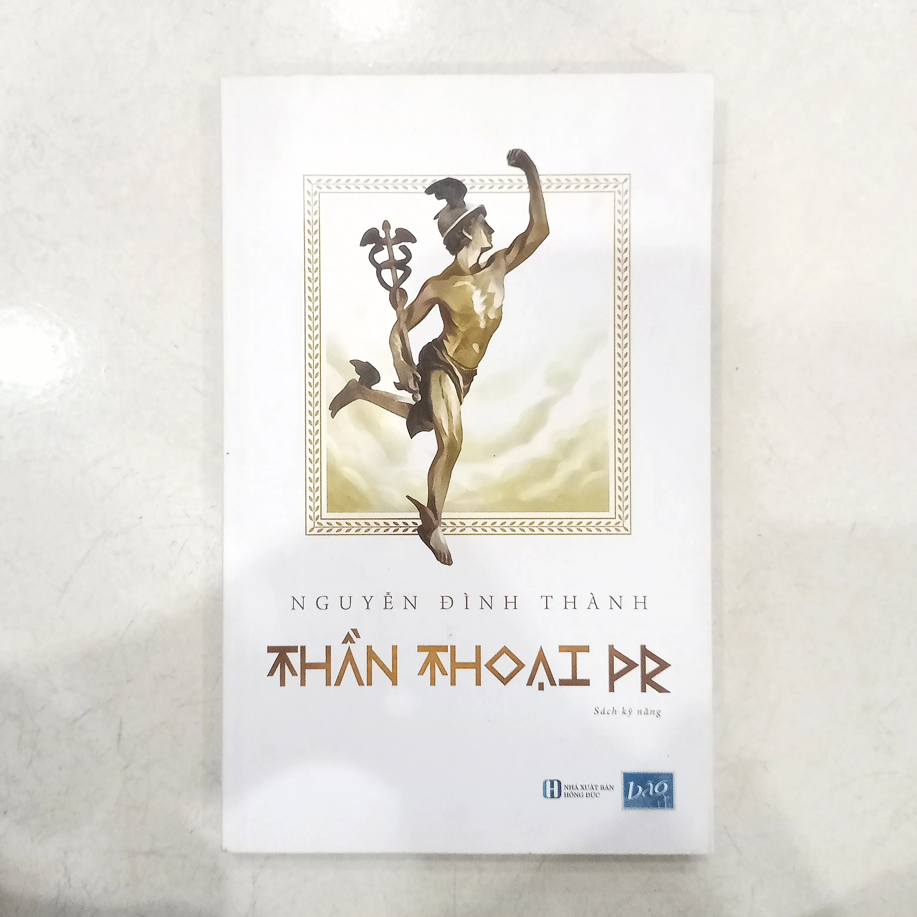 Thần Thoại PR 📚 by  - Sách Book Cover - Ngọc Hiển Books