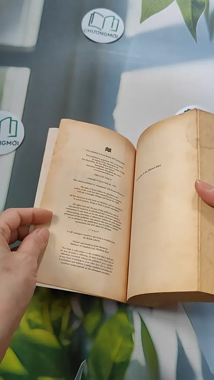 [XƯA] Dark Debts (1997) - Karen Hall 754455