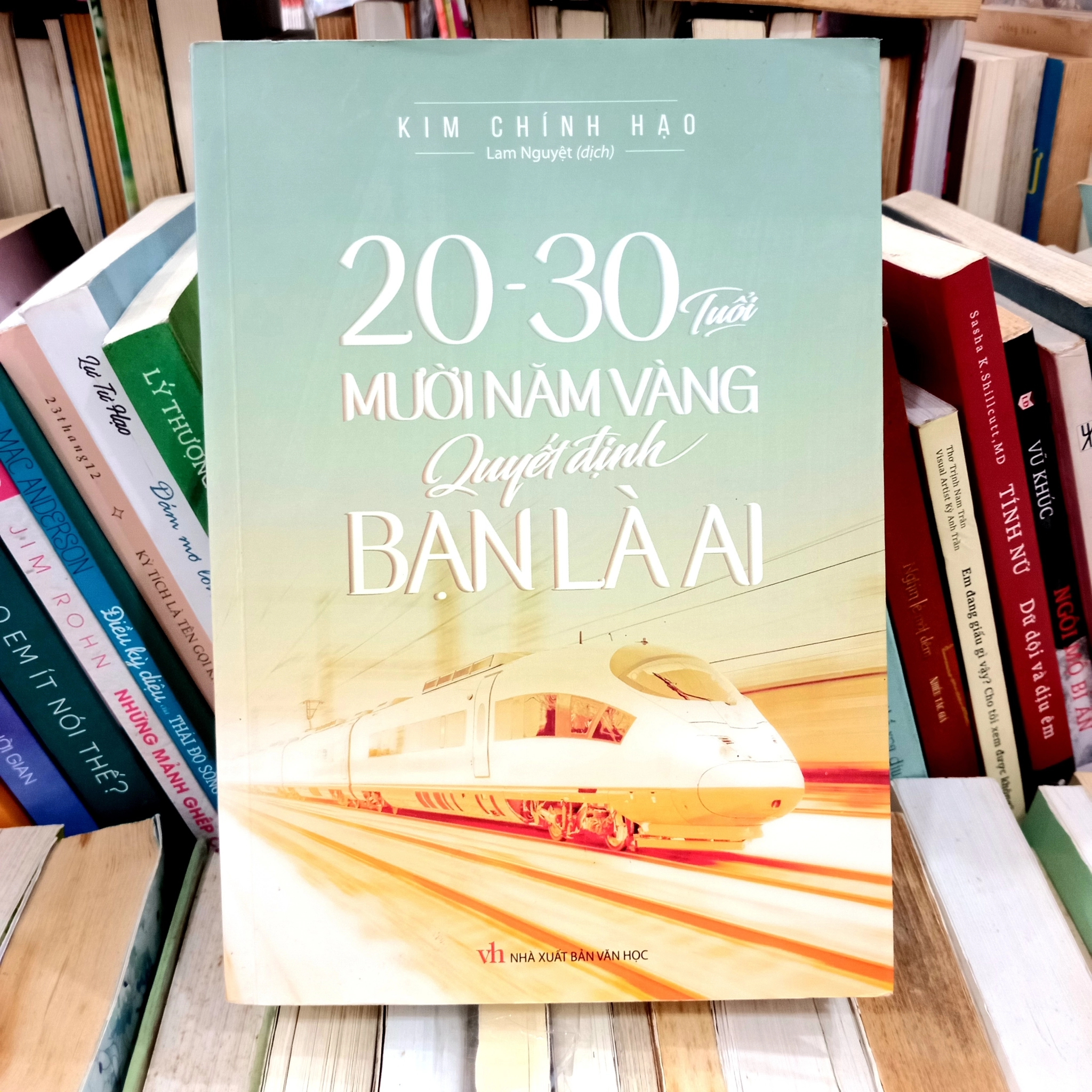 20-30 10 Năm vàng quyết định bạn là ai 📚 by Không tìm được thông tin tác giả chính xác trên nguồn yêu cầu - Sách Book Cover - Ngọc Hiển Books