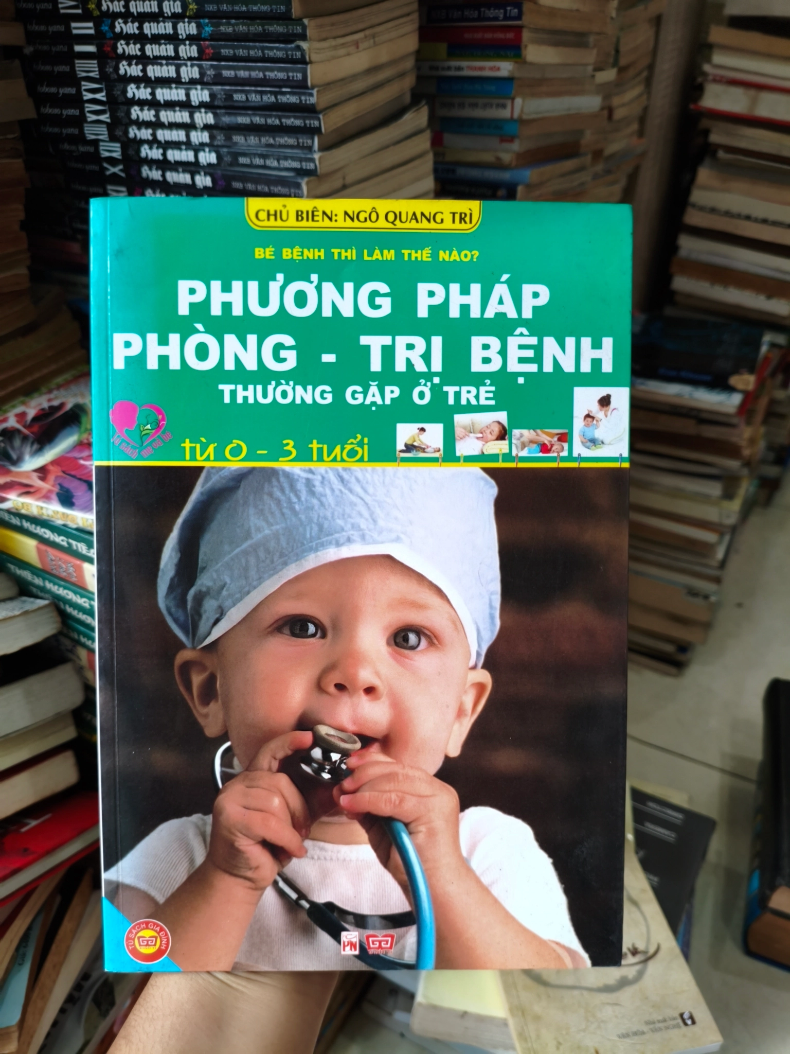 Phương pháp phòng trị bệnh thường gặp ở trẻ 🌱 by  - Sách Book Cover - Ngọc Hiển Books