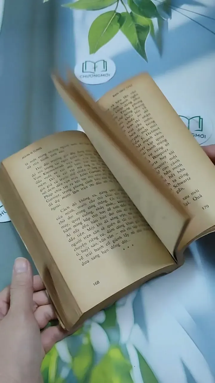 Bạn Hay Thù - John R. Tunis 713880