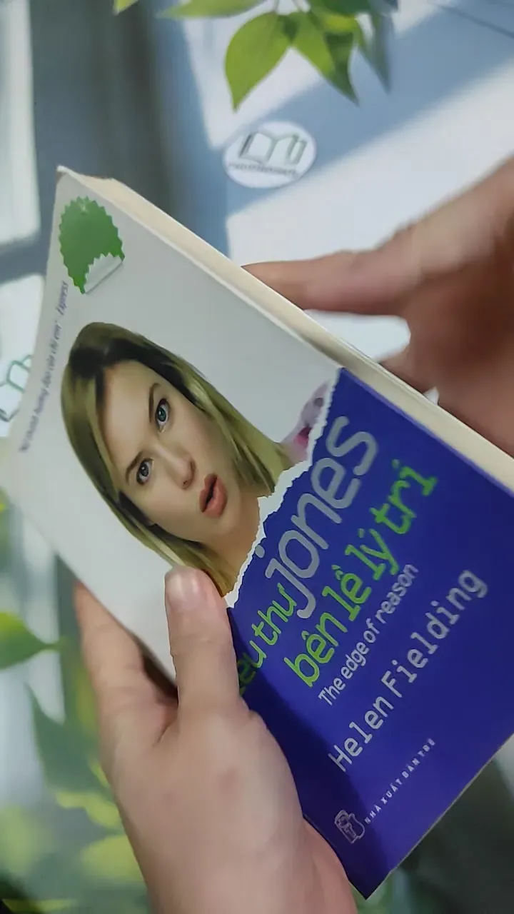 Tiểu Thư Jones Bên Lề Lý Trí - Helen Fielding 787100