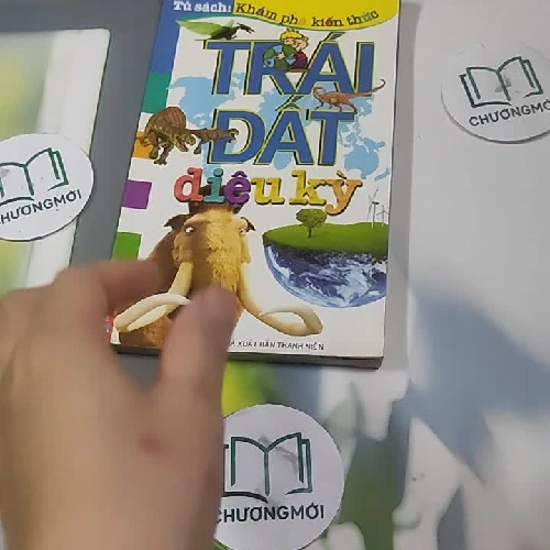 Trái Đất Diệu Kỳ - Dương Ngọc Lê - Lê Tiến Đạt