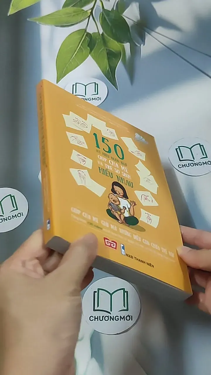 150 ký hiệu ngôn ngữ giúp cha mẹ và trẻ sơ sinh hiểu nhau - Christine Nougarolles  688559