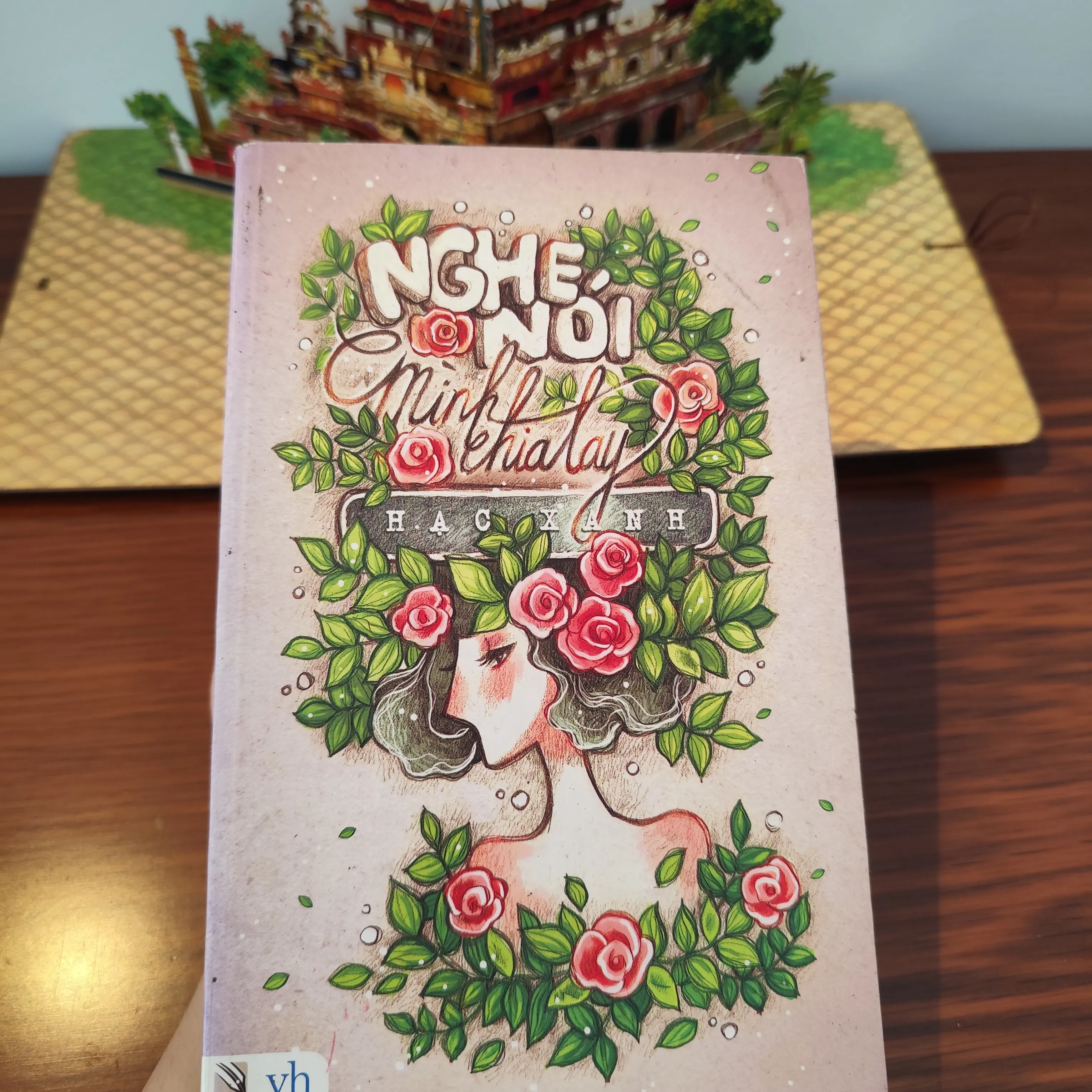 Nghe nói mình chia tay by  - Sách Book Cover - Ngọc Hiển Books