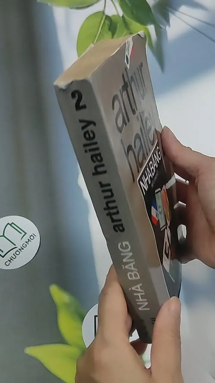 Nhà băng tập 2 - Arthur Hailey 695001