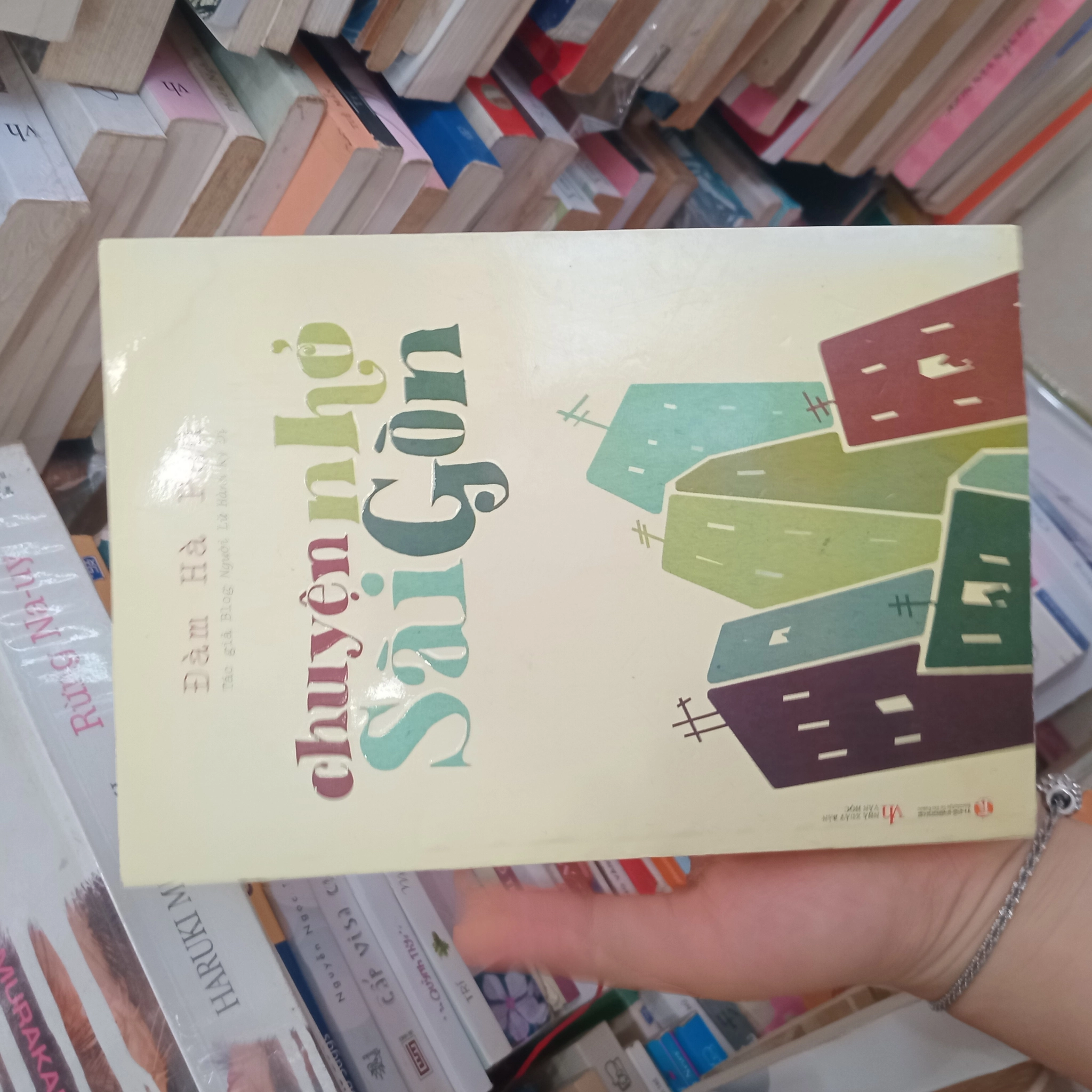 Chuyện nhỏ Sài Gòn 📚 by  - Sách Book Cover - Ngọc Hiển Books