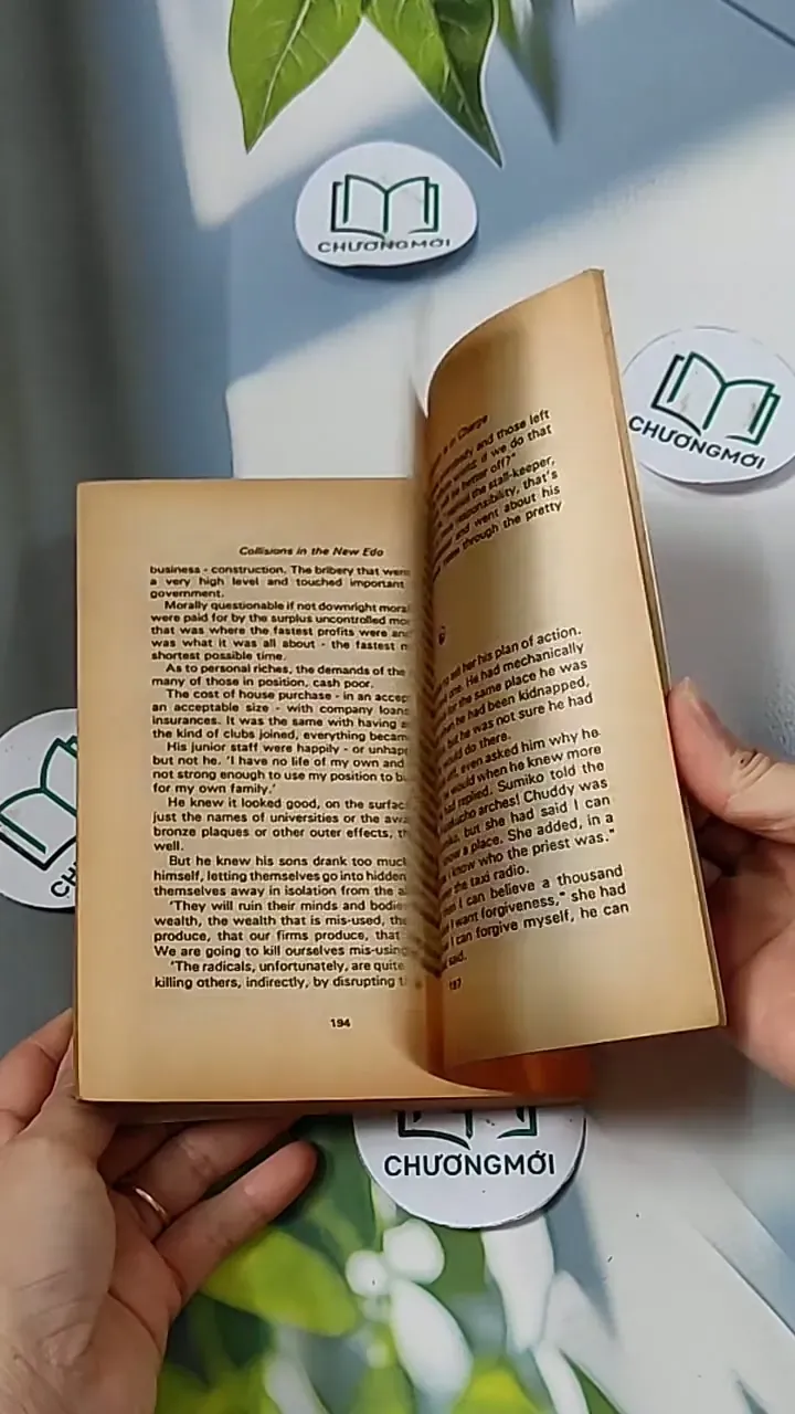 Collisions in the New Edo - Tony Henderson 703087