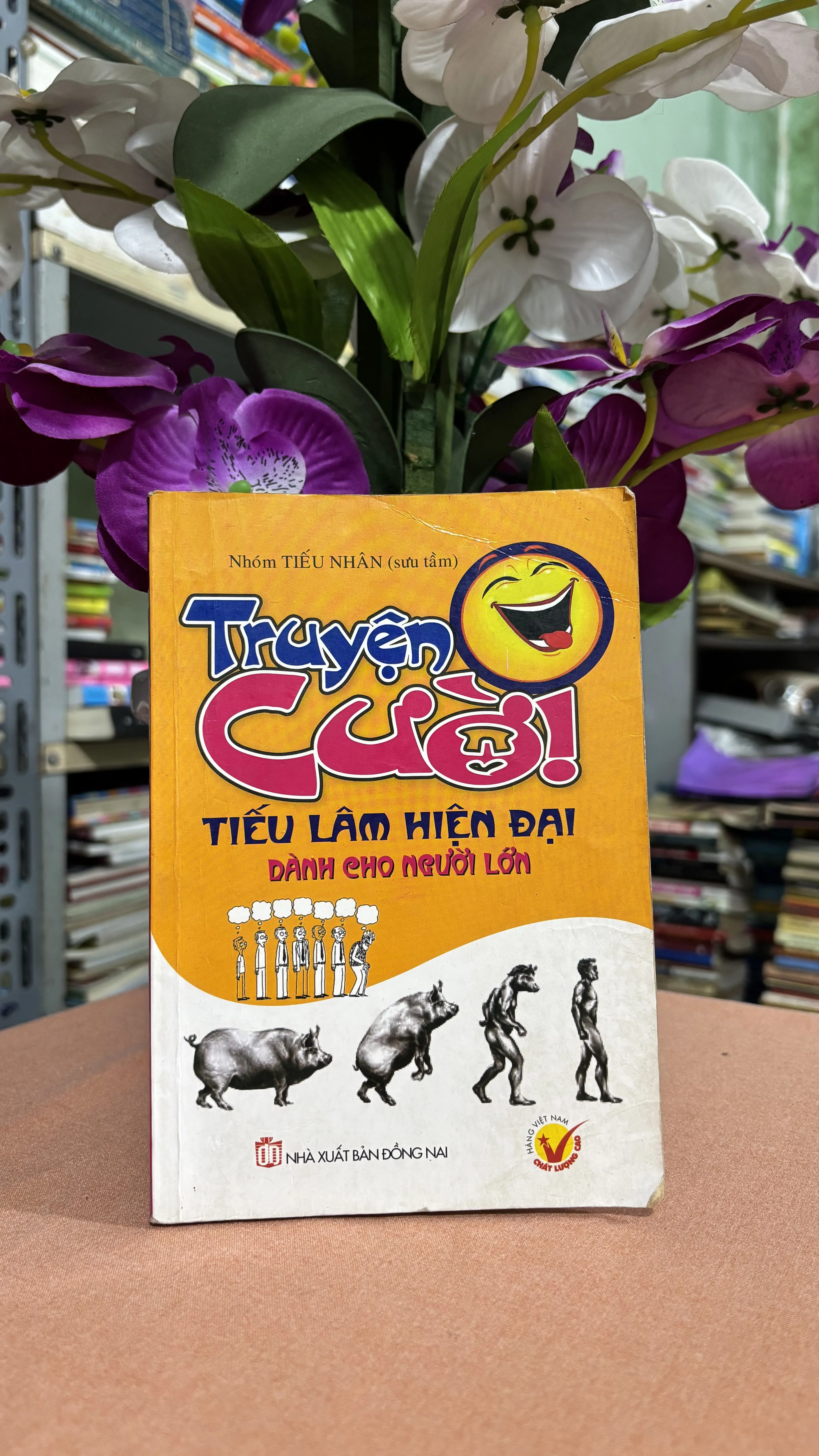 Truyện cười thiếu lâm hiện đại dành cho người lớn 🌊 by  - Sách Book Cover - Ngọc Hiển Books