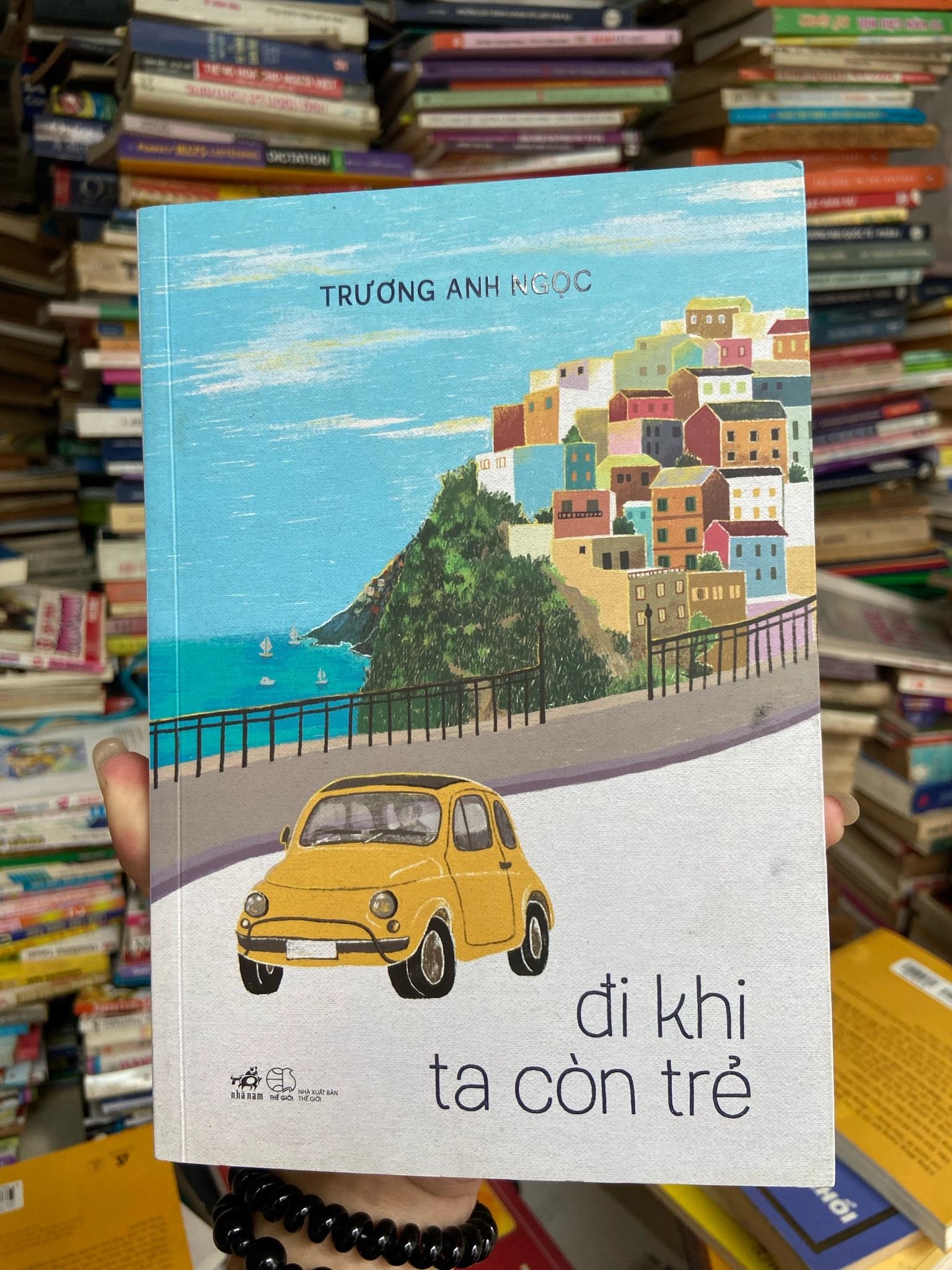 Đi khi ta còn trẻ⚖️ by  - Sách Book Cover - Ngọc Hiển Books