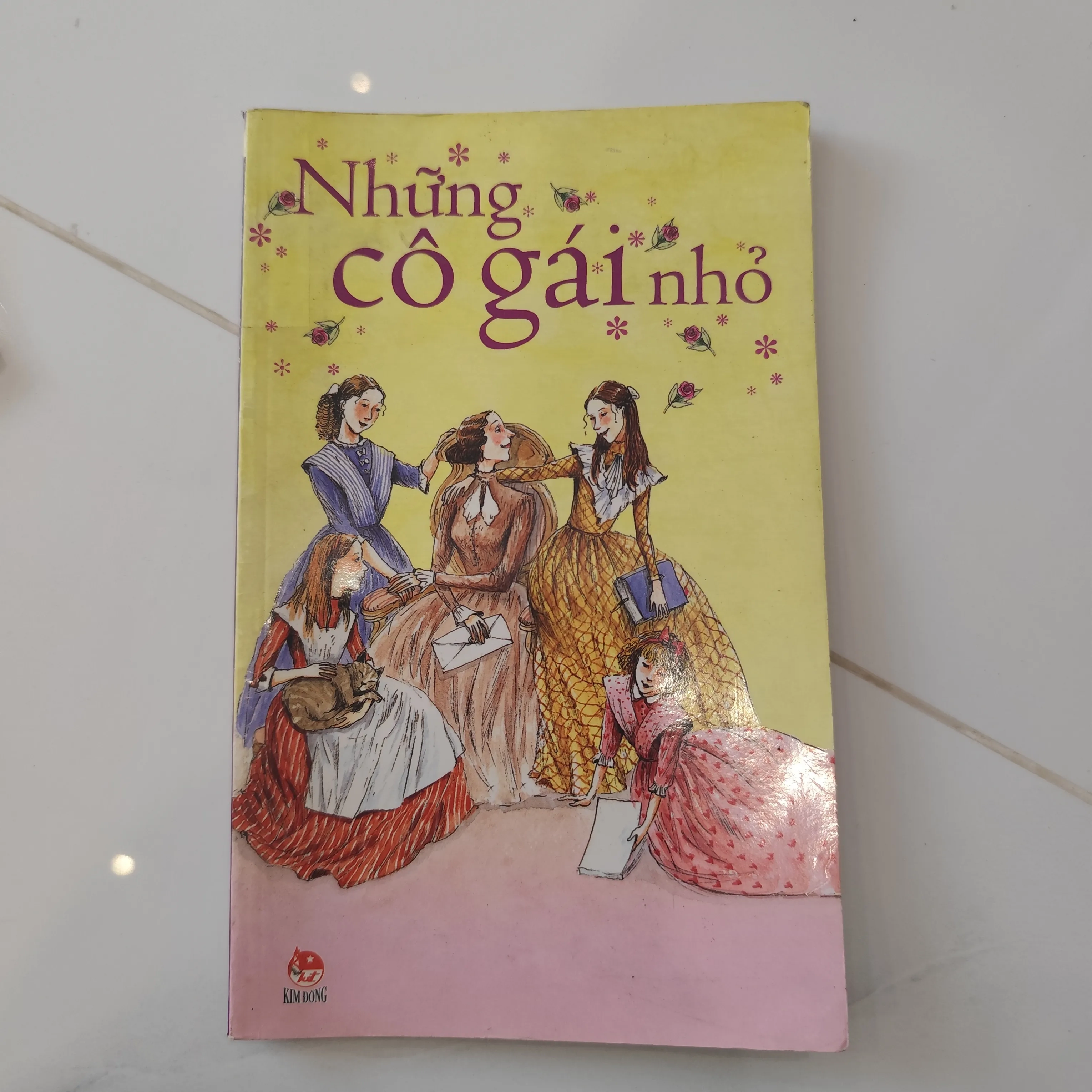 Những cô gái nhỏ