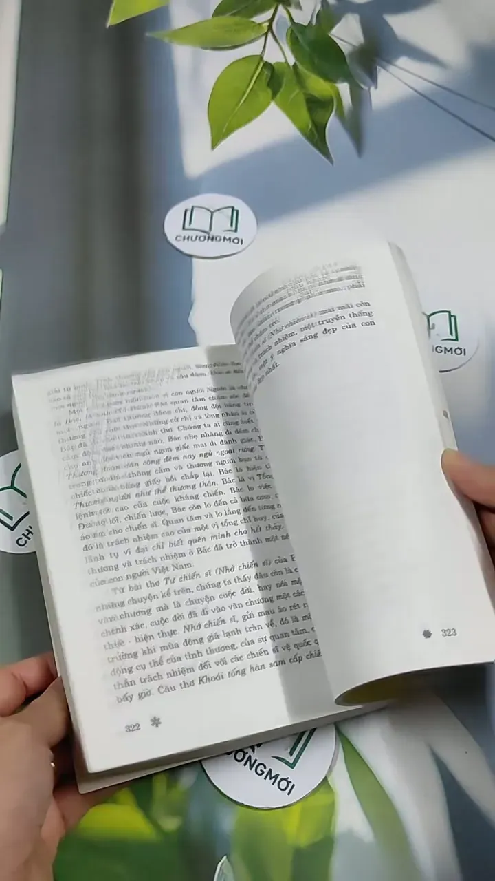 Lời Bình 79 Bài Thơ Của Bác Hồ - Lê Xuân Đức 705742