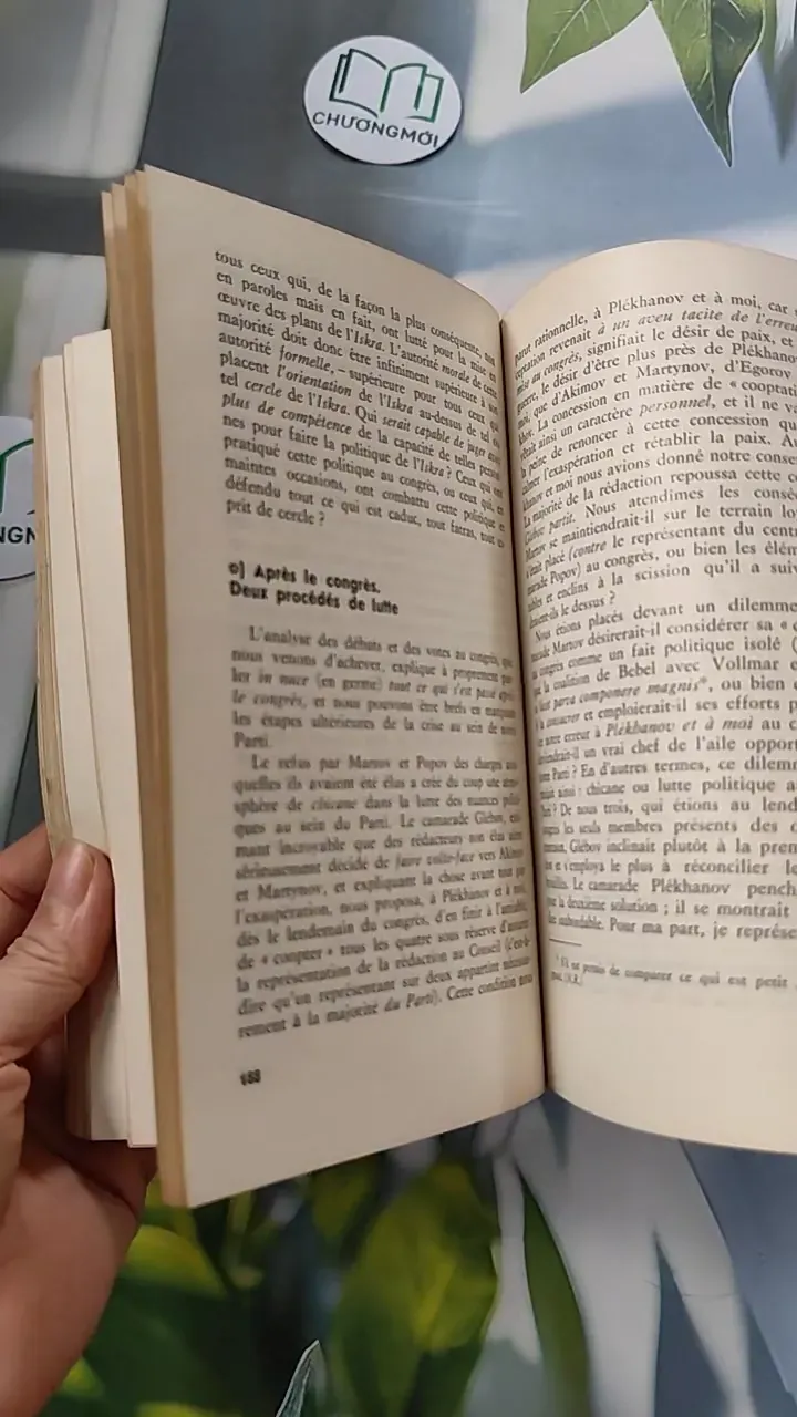 [MIỄN PHÍ BỌC SÁCH] [XƯA] Un pas en avant, deux pas en arrière (1970) - V. Lénine 754452
