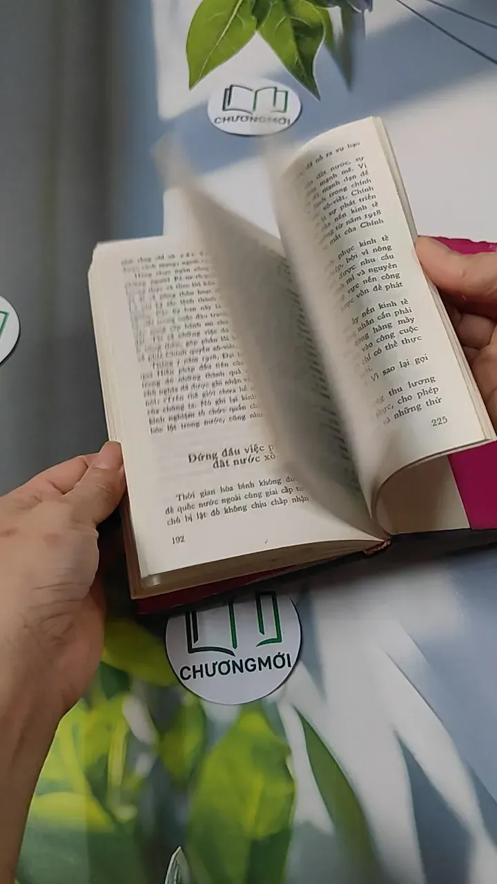 [MIỄN PHÍ BỌC SÁCH] V.I. Lê-nin - Tiểu Sử Vắn Tắt 749555