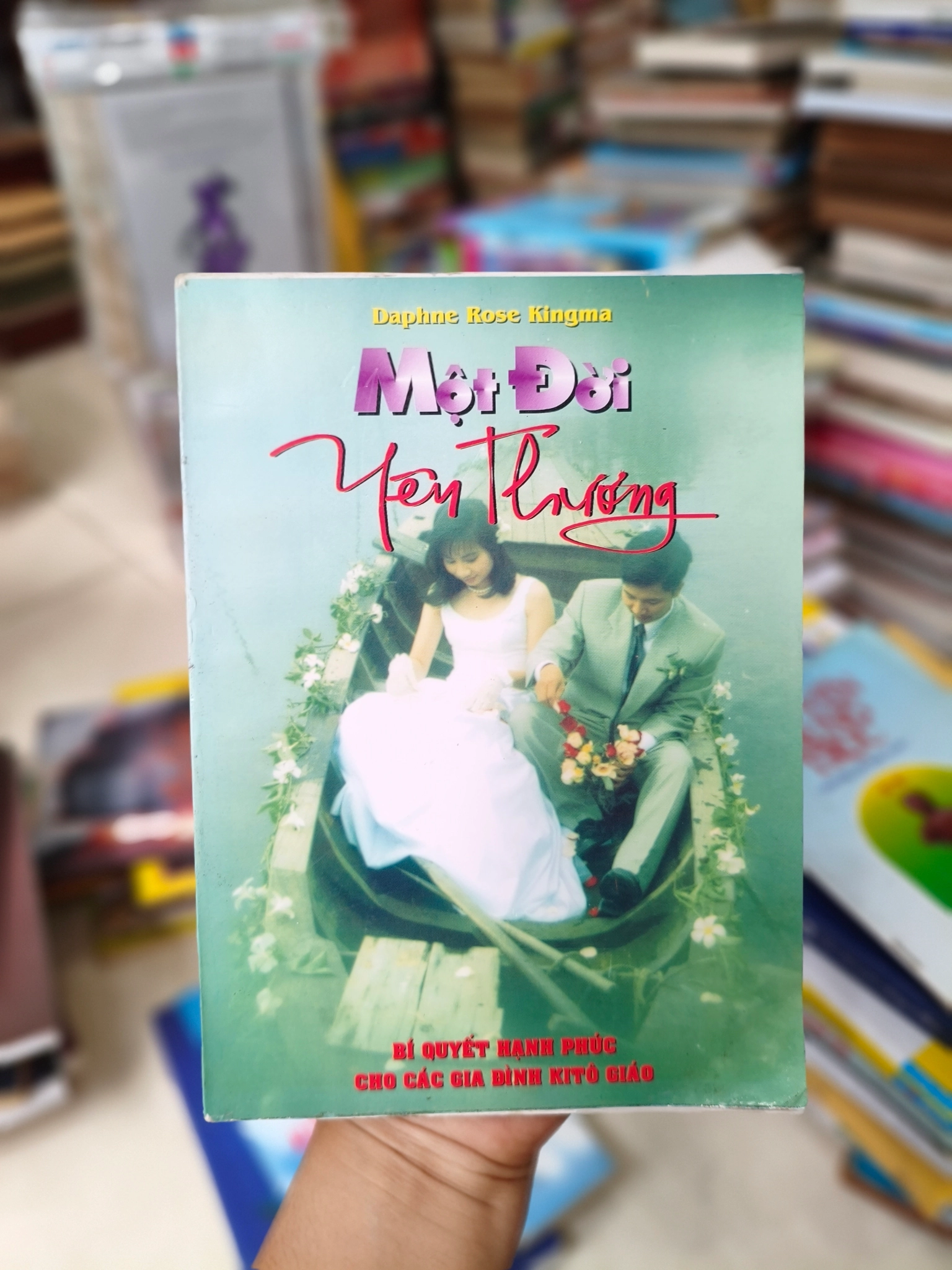 Một đời yêu thương 🌱 by  - Sách Book Cover - Ngọc Hiển Books