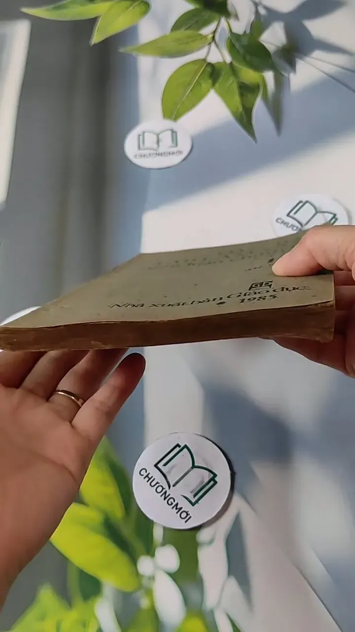 Dàn bài tập làm văn nghị luận chính trị xã hội 12 - Đỗ Quang Lưu 713805