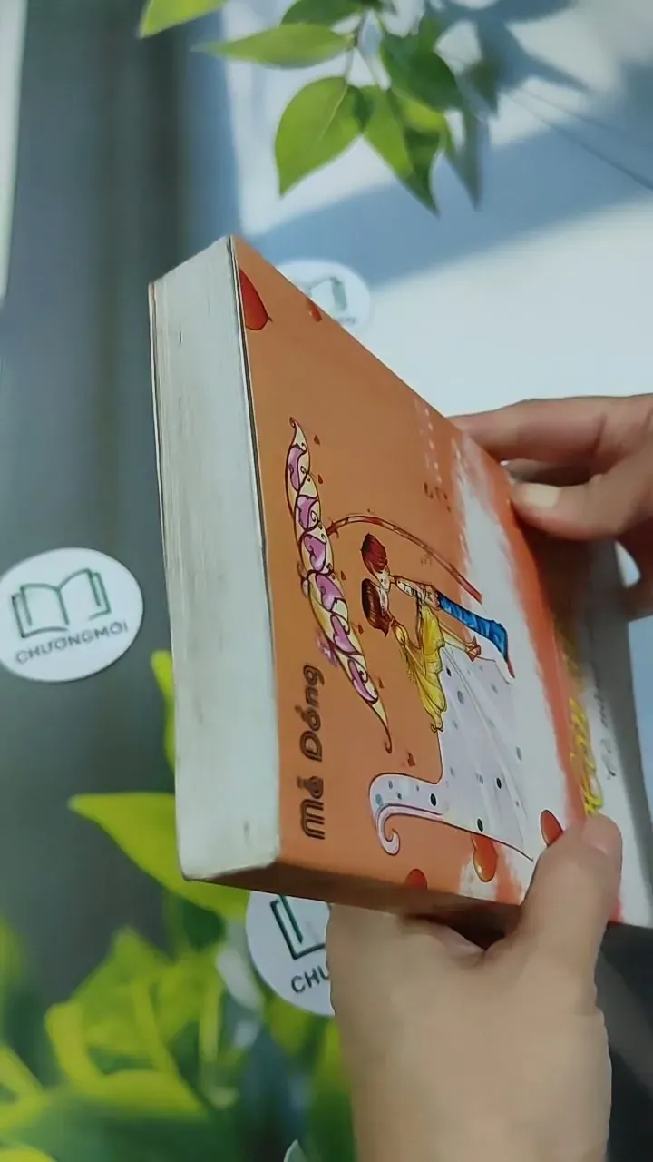 Hôn Cái Nào! Cô Nàng Xấu Tính - Mễ Đồng 705681