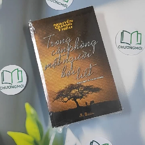 [SEAL] Trong Căn Phòng Một Người Bại Liệt - Nguyễn Quang Thiều