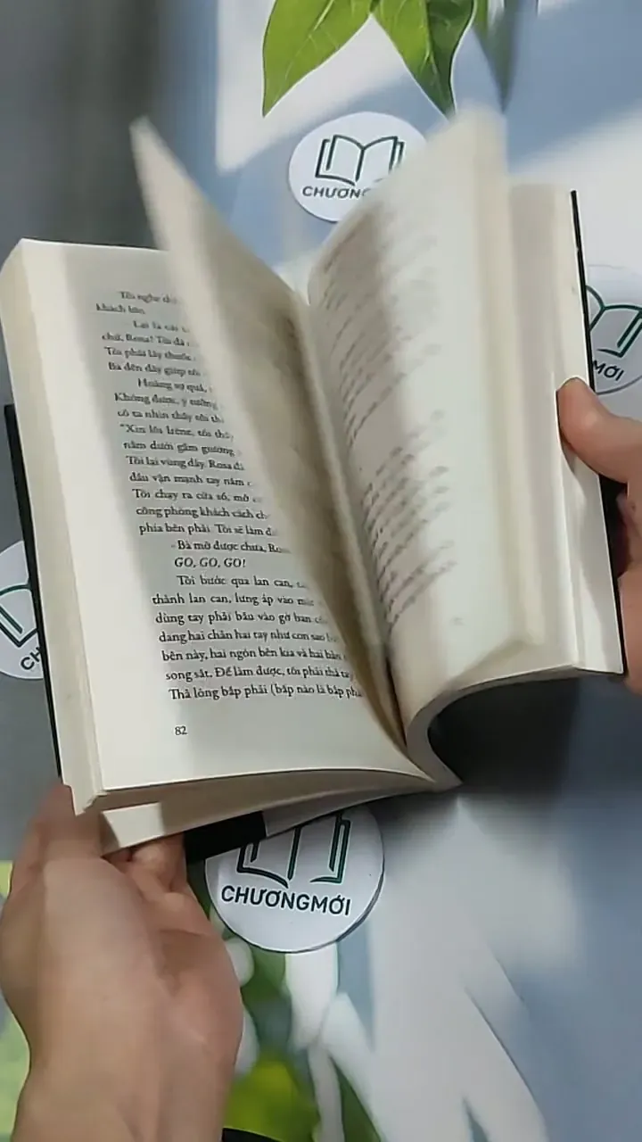 Son môi trong bóng tối - Charlotte Marin 698569