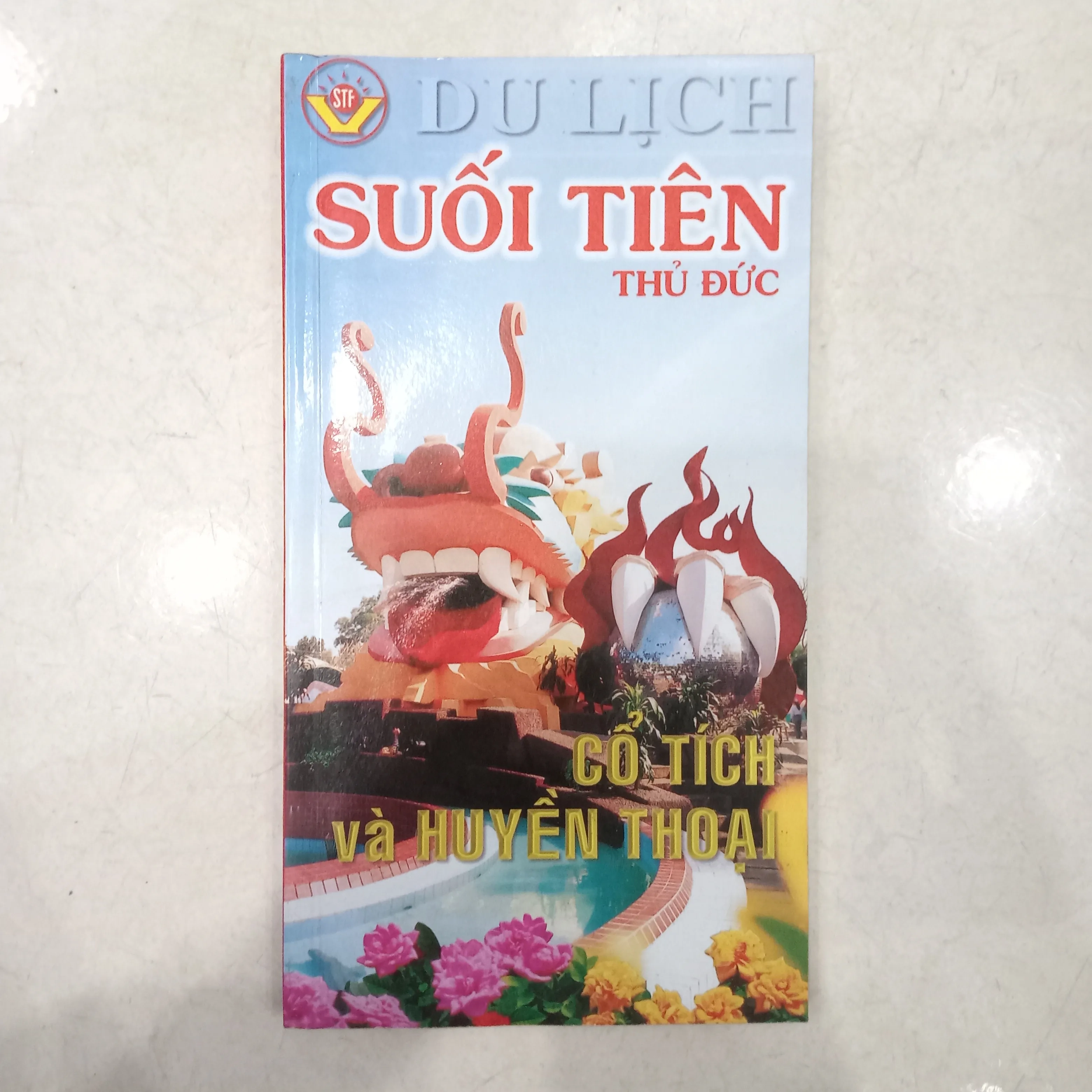 Du lịch suối Tiên thủ Đức 📚 by  - Sách Book Cover - Ngọc Hiển Books