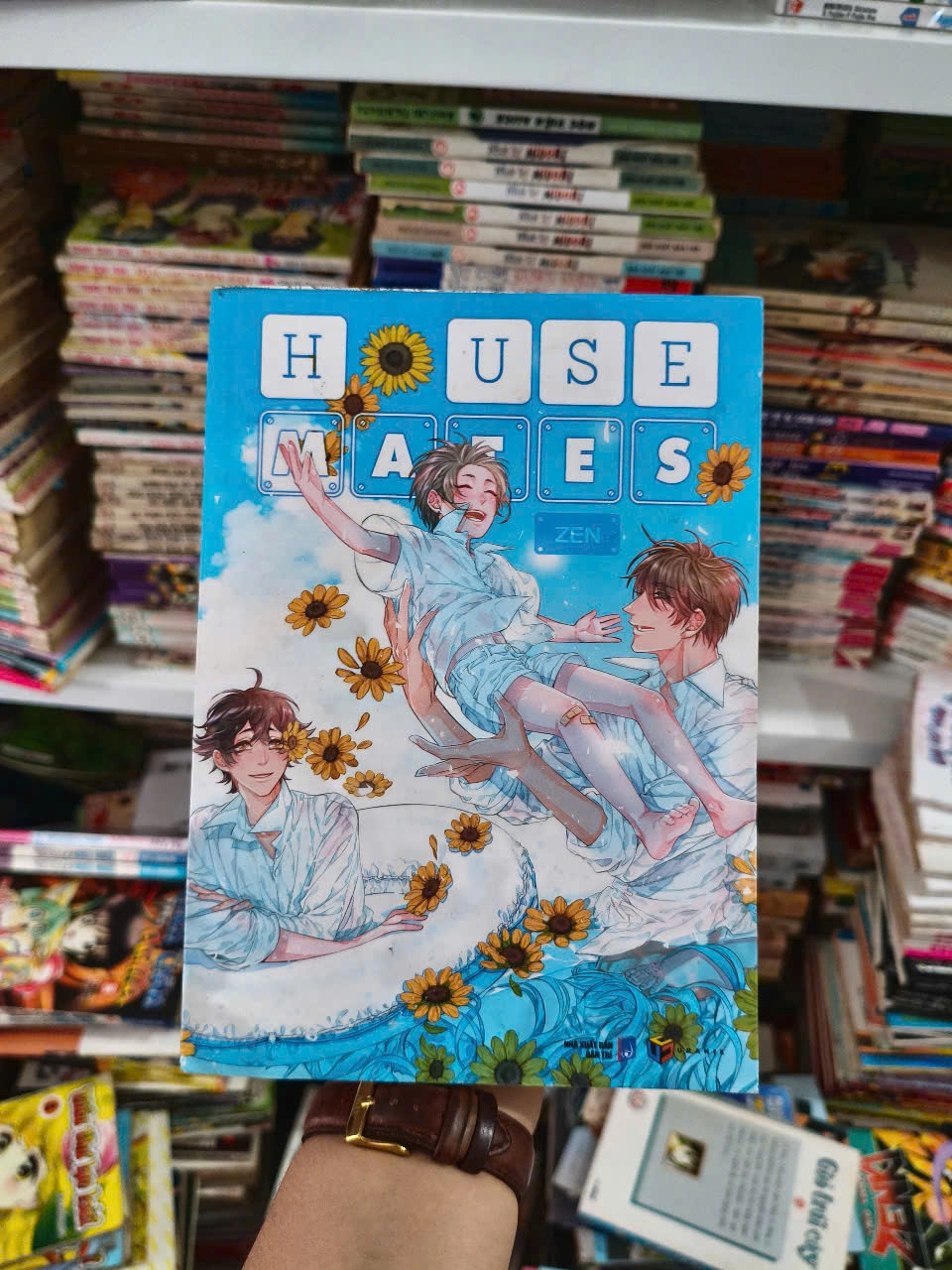 Housemates by  - Sách Book Cover - Ngọc Hiển Books