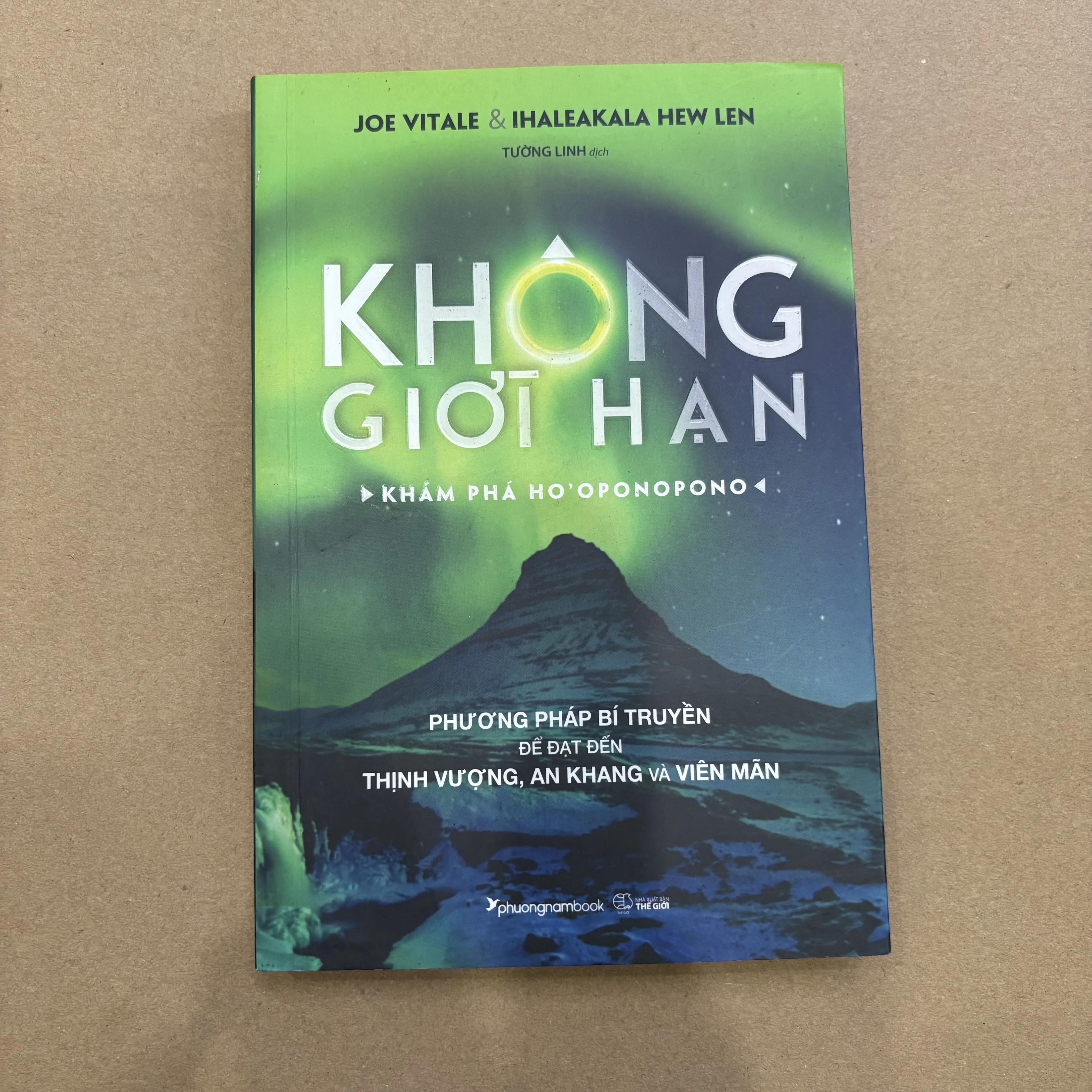 Không giới hạn 🌸 by  - Sách Book Cover - Ngọc Hiển Books