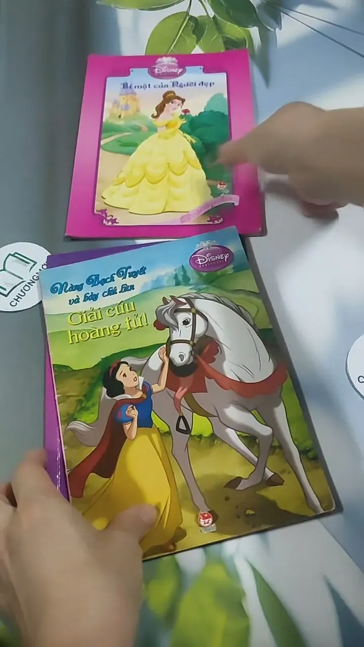 Combo Truyện Màu Cổ Tích Walt Disney: Bạch Tuyết Và Bảy Chú Lùn, Bí Mật Của Người Đẹp 715657