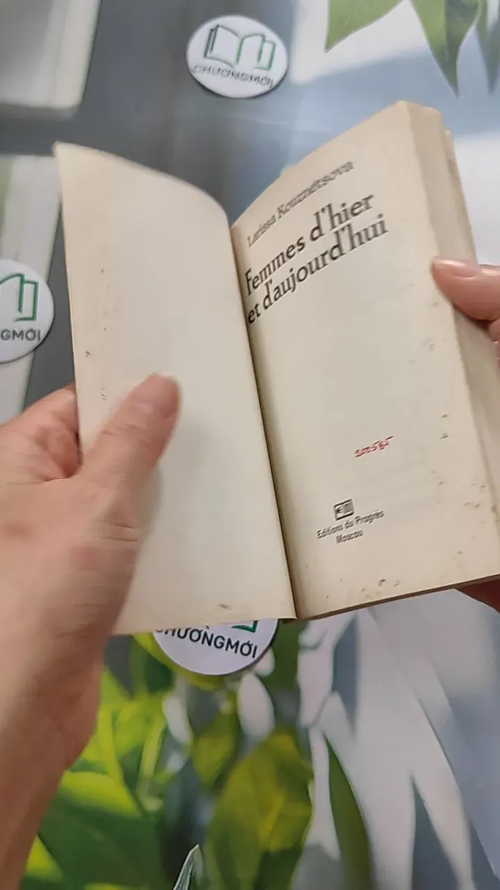 [MIỄN PHÍ BỌC SÁCH] [XƯA] Femmes d'hier et d'aujourd'hui (1984) - L. Kouznétsova 754465